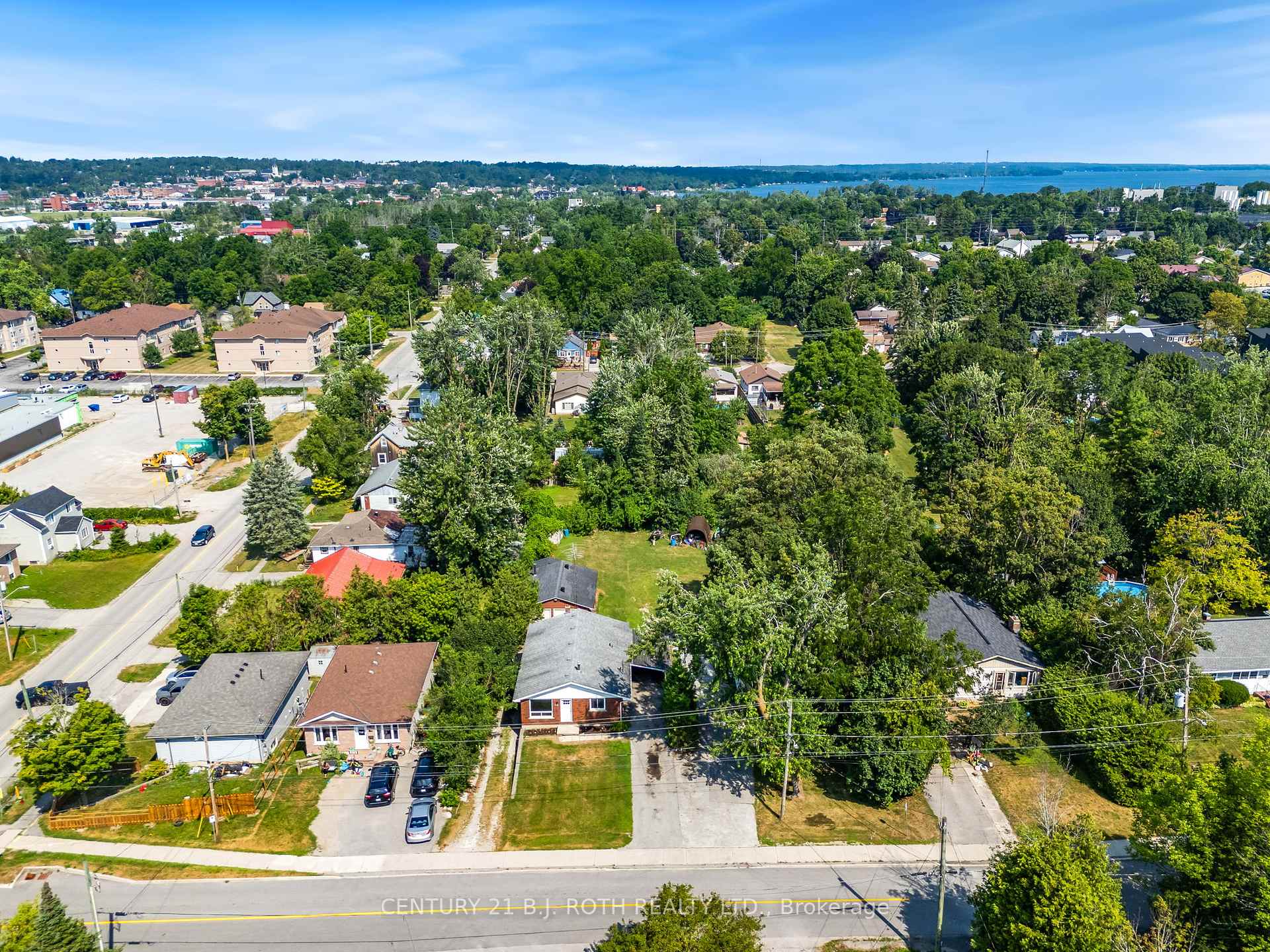 Photo 36 of 138 Simcoe Street, Orillia — HOMEH