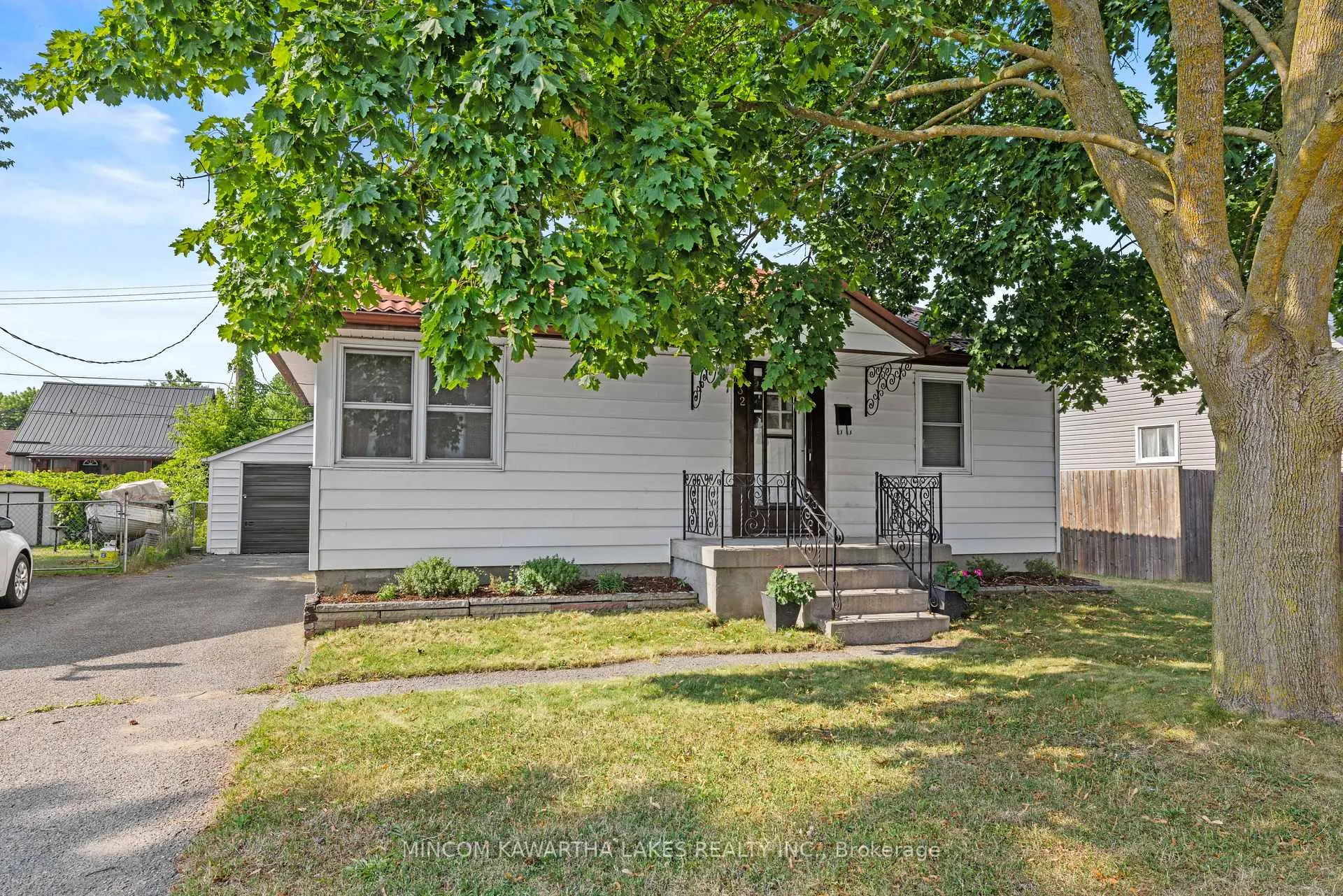 Photo 1 of 632 Gillespie Avenue, Peterborough, Otonabee Ward 1 — HOMEH