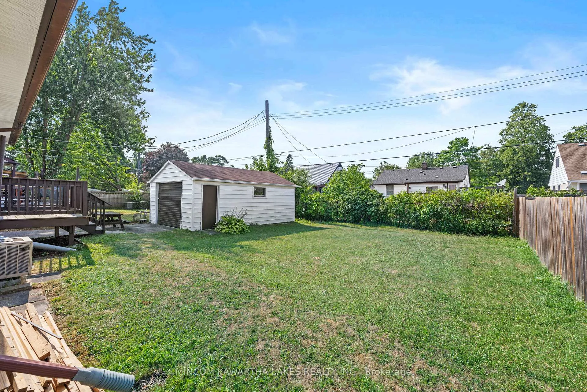 Photo 8 of 632 Gillespie Avenue, Peterborough, Otonabee Ward 1 — HOMEH