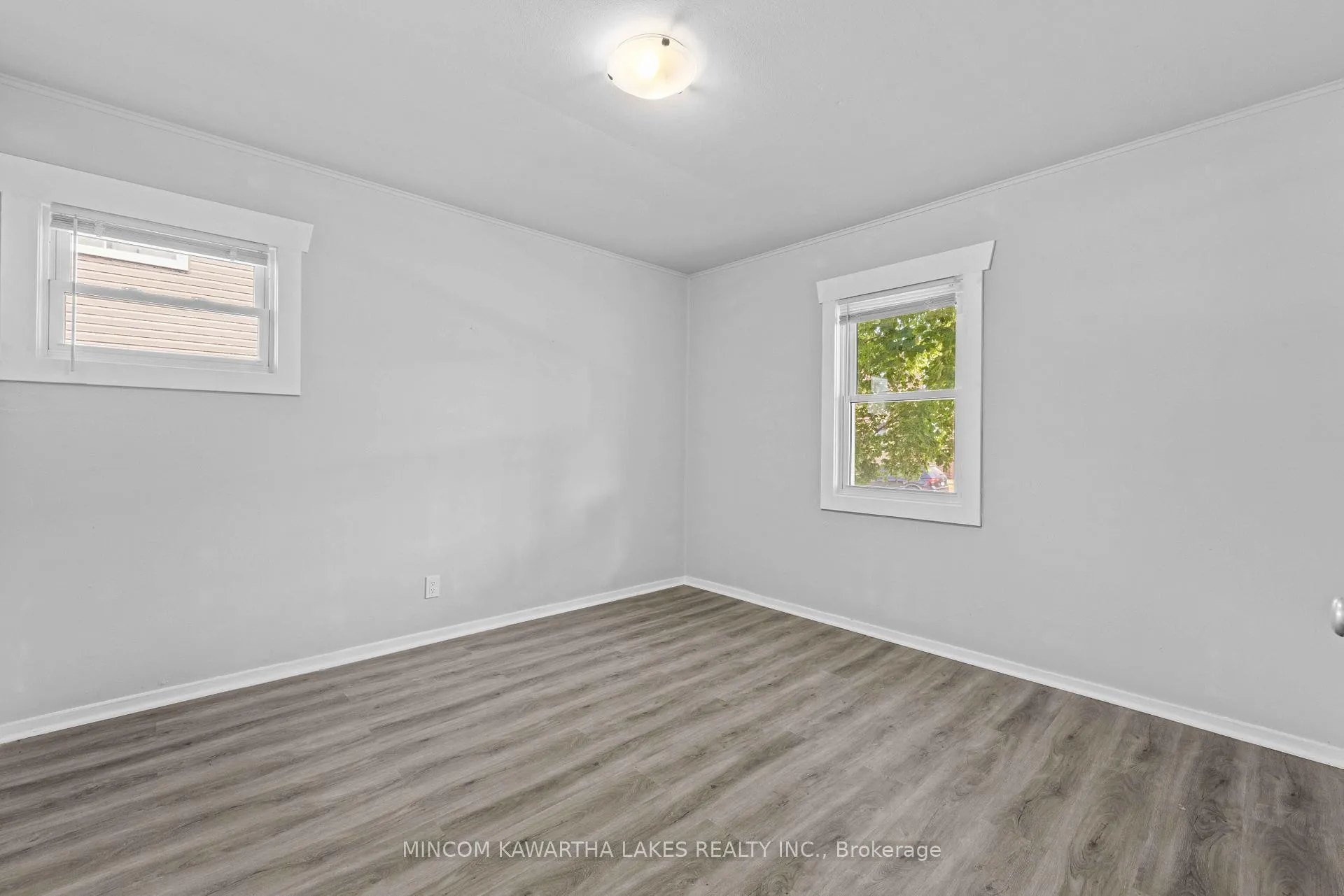 Photo 19 of 632 Gillespie Avenue, Peterborough, Otonabee Ward 1 — HOMEH