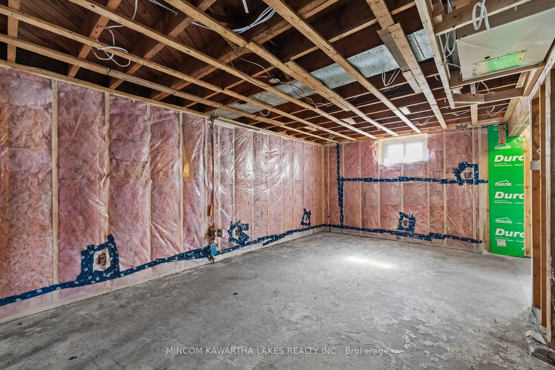Photo 26 of 632 Gillespie Avenue, Peterborough, Otonabee Ward 1 — HOMEH