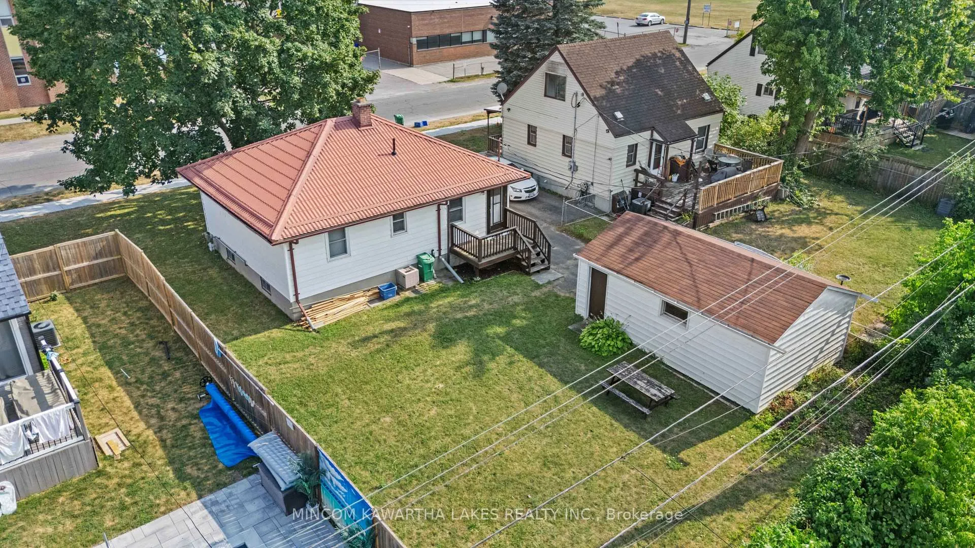 Photo 31 of 632 Gillespie Avenue, Peterborough, Otonabee Ward 1 — HOMEH