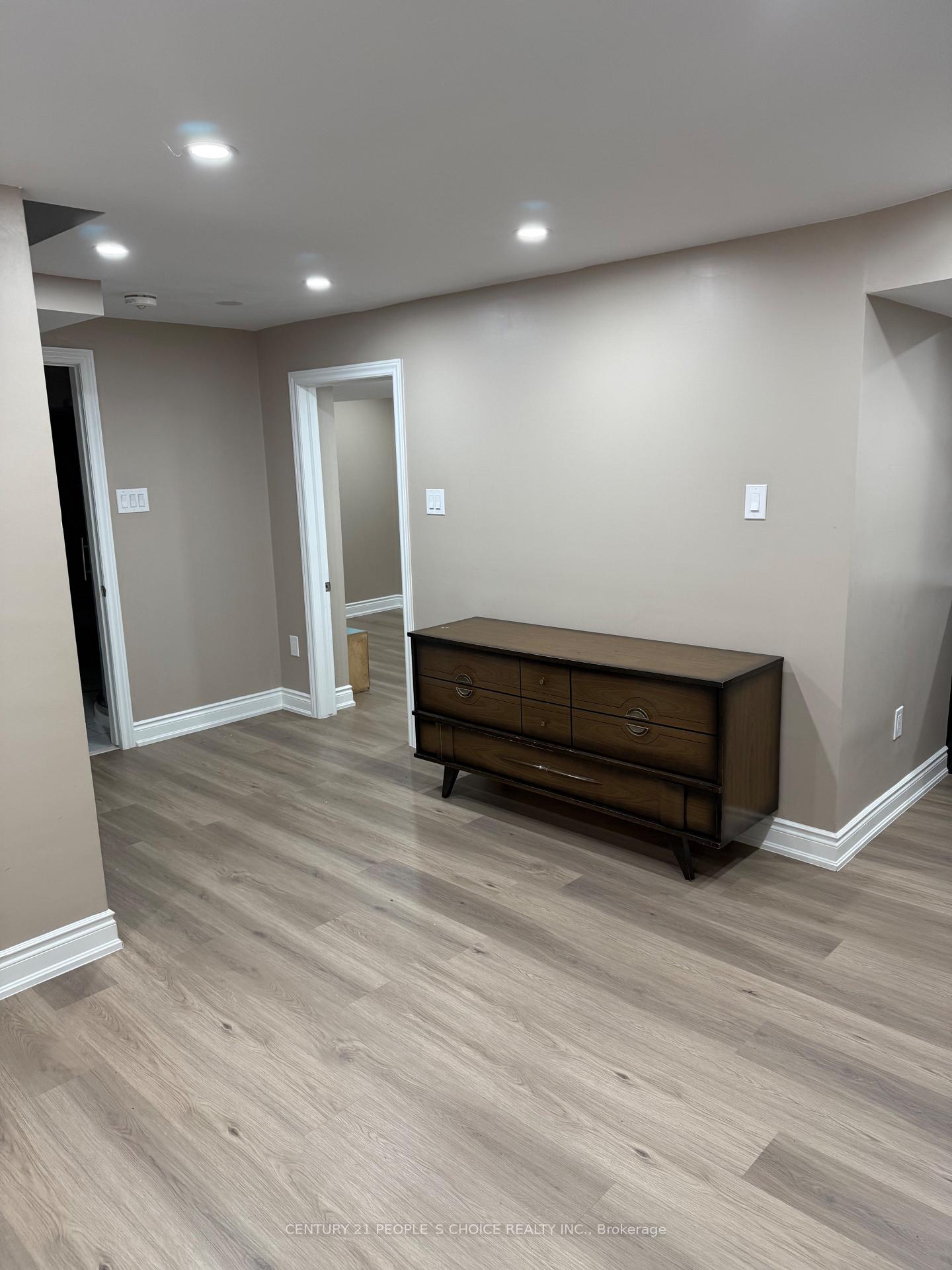Photo 5 of 4377 Violet Road, Mississauga, East Credit — HOMEH