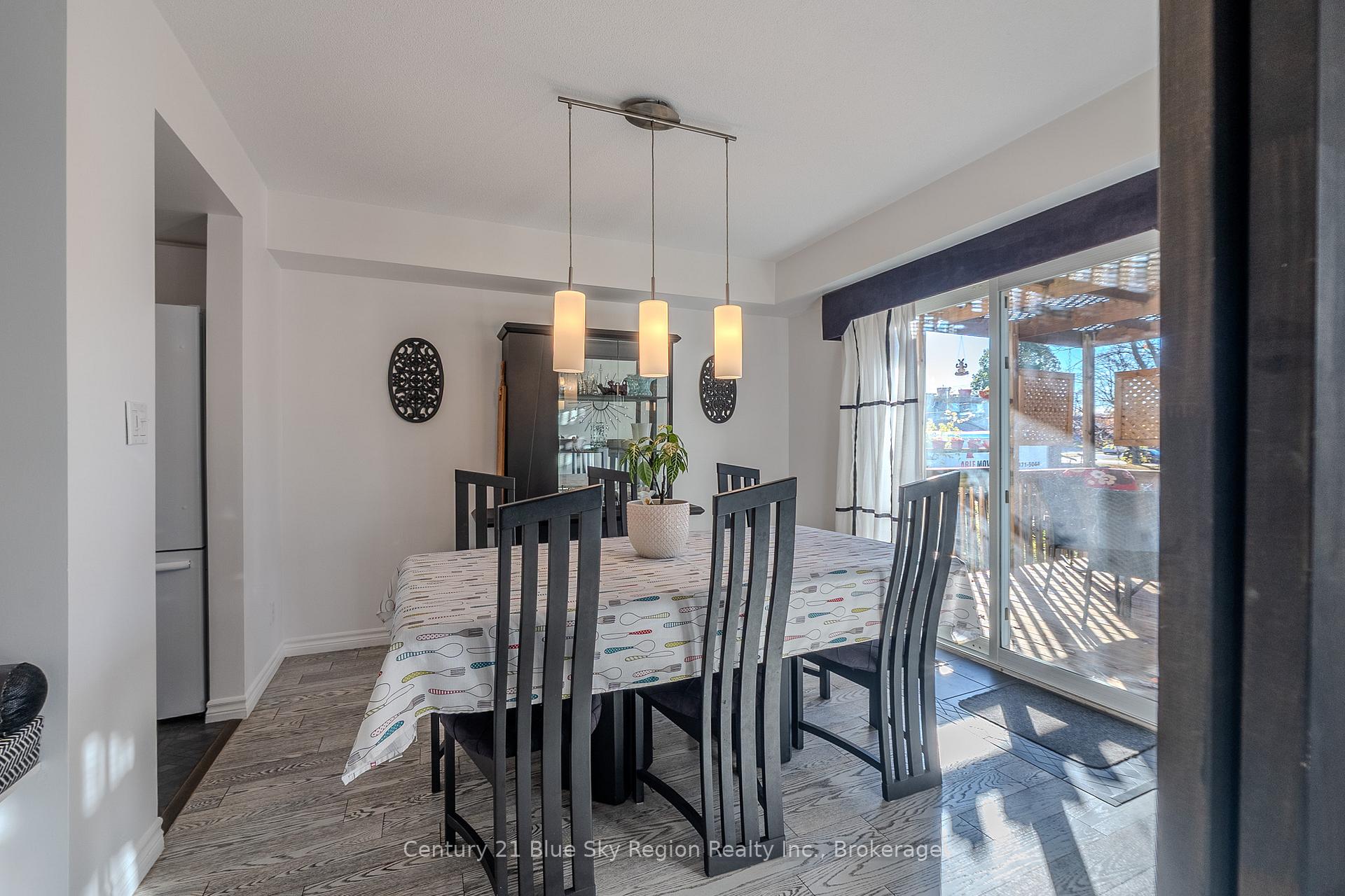 Photo 17 of 619 Tackaberry Drive, North Bay, West End — HOMEH