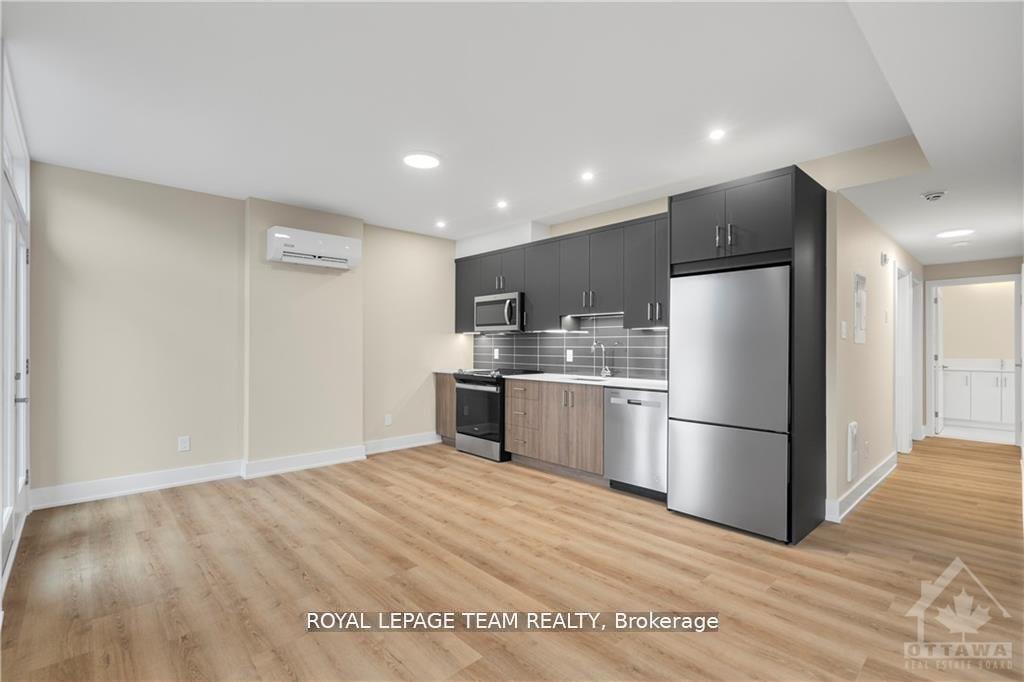 Photo 4 of Unit 5, 352 Lyon Street N, Ottawa, Ottawa Centre — HOMEH