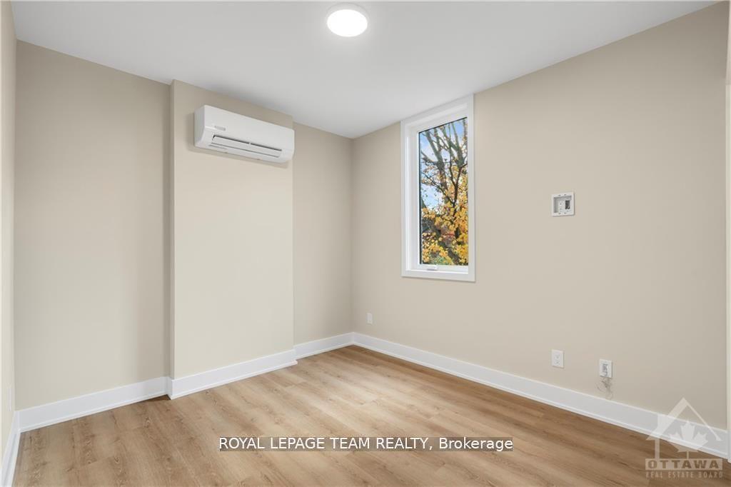 Photo 11 of Unit 5, 352 Lyon Street N, Ottawa, Ottawa Centre — HOMEH