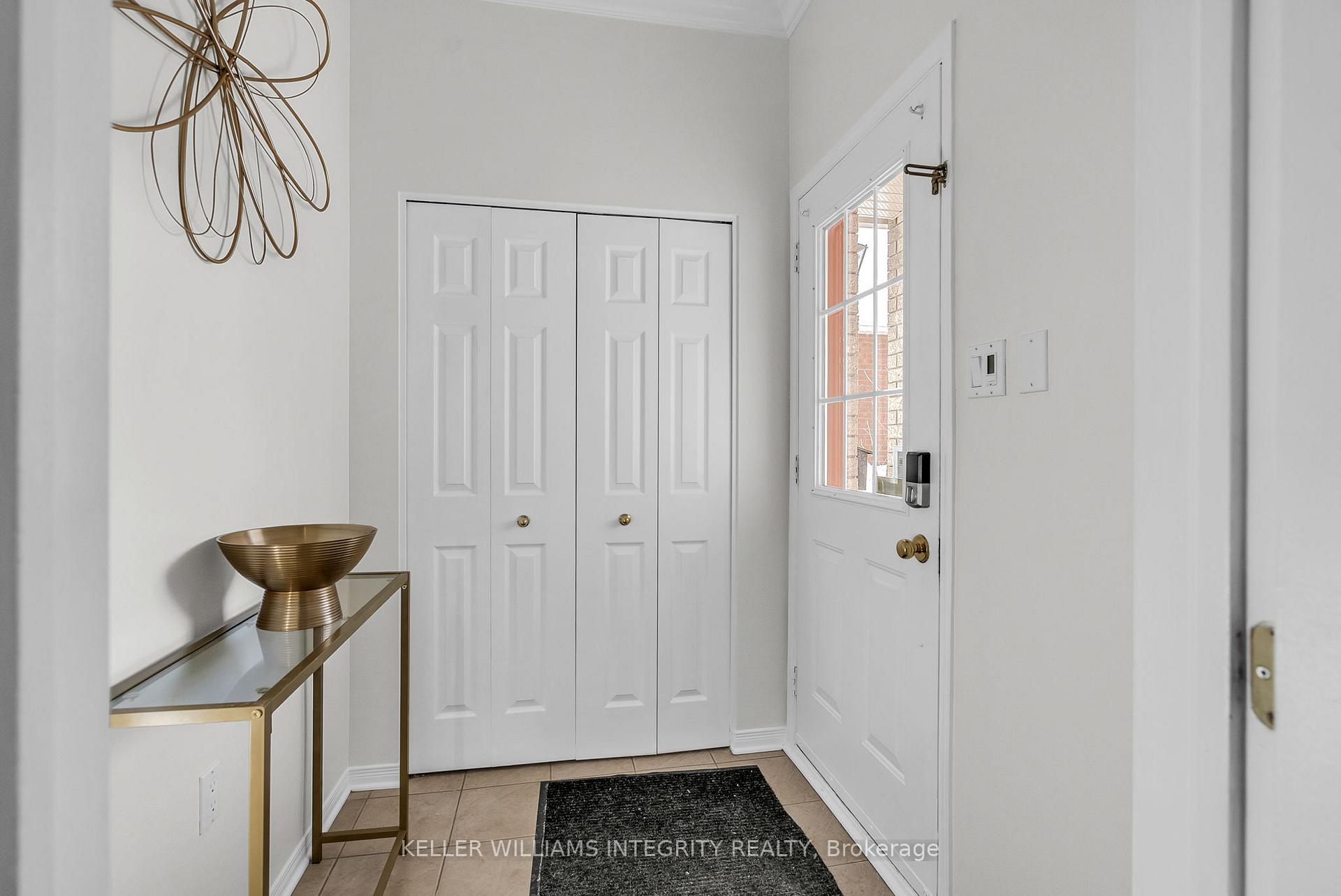 Photo 2 of 53 Carwood Circle, Ottawa, Carson Meadows — HOMEH