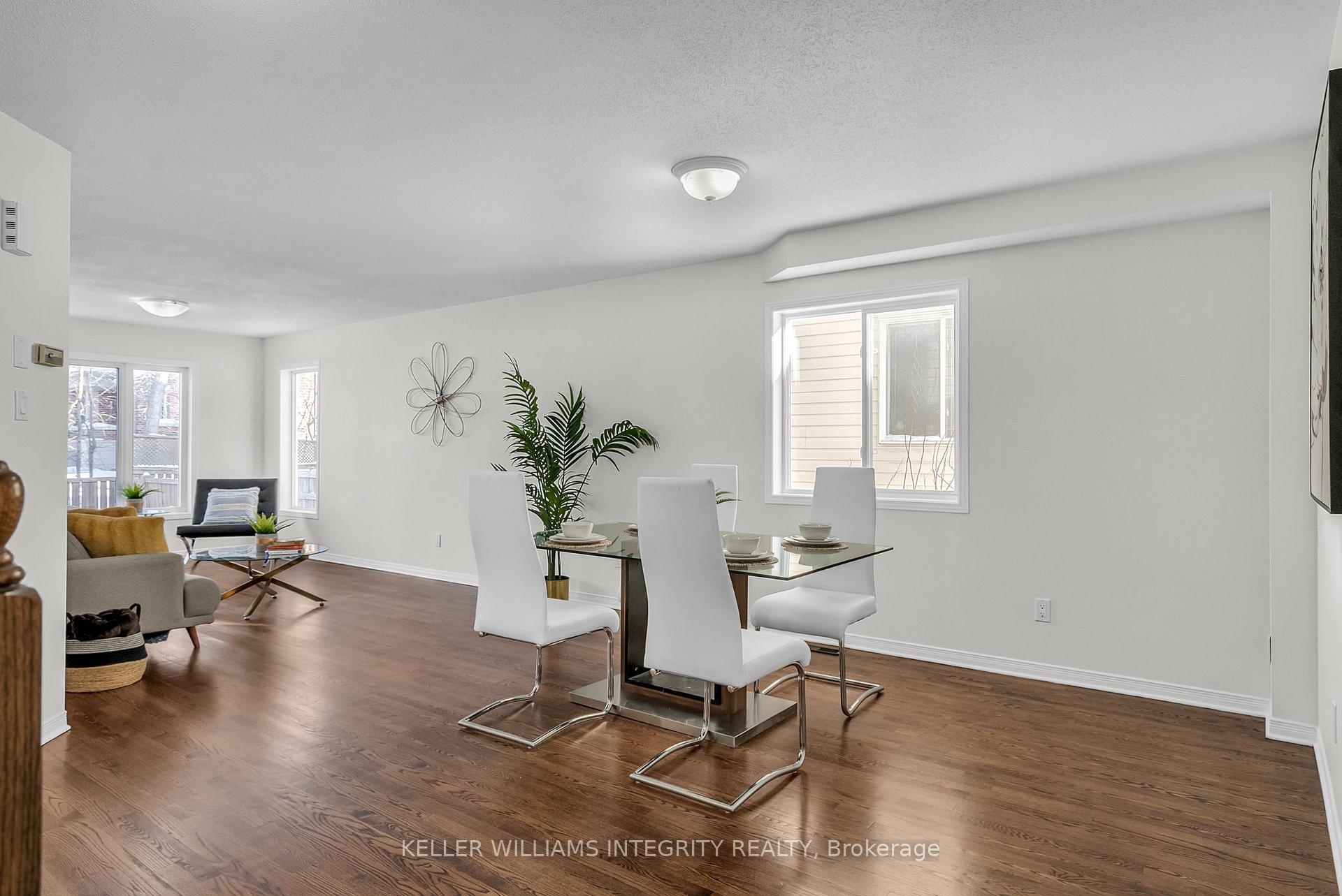 Photo 4 of 53 Carwood Circle, Ottawa, Carson Meadows — HOMEH