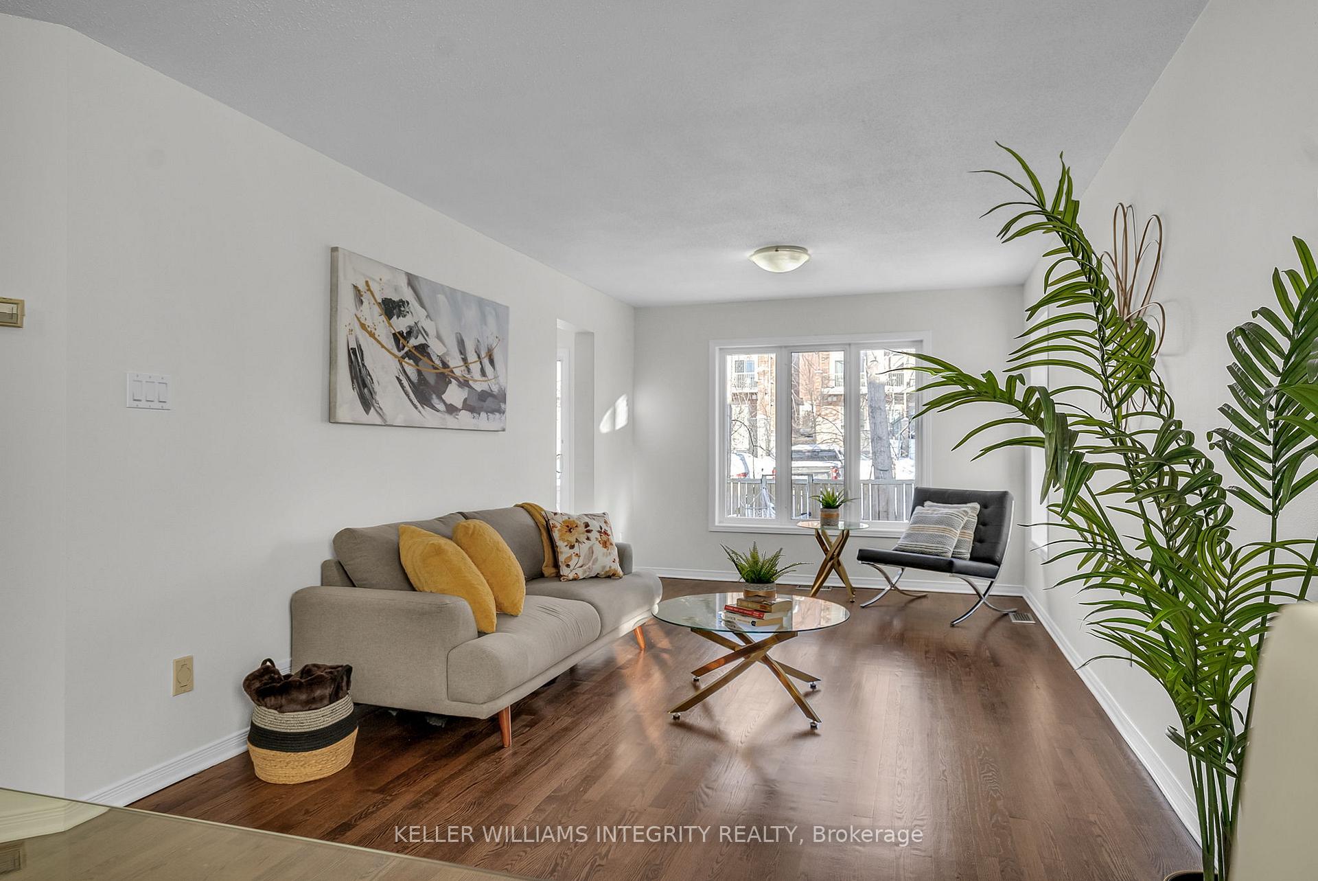 Photo 7 of 53 Carwood Circle, Ottawa, Carson Meadows — HOMEH
