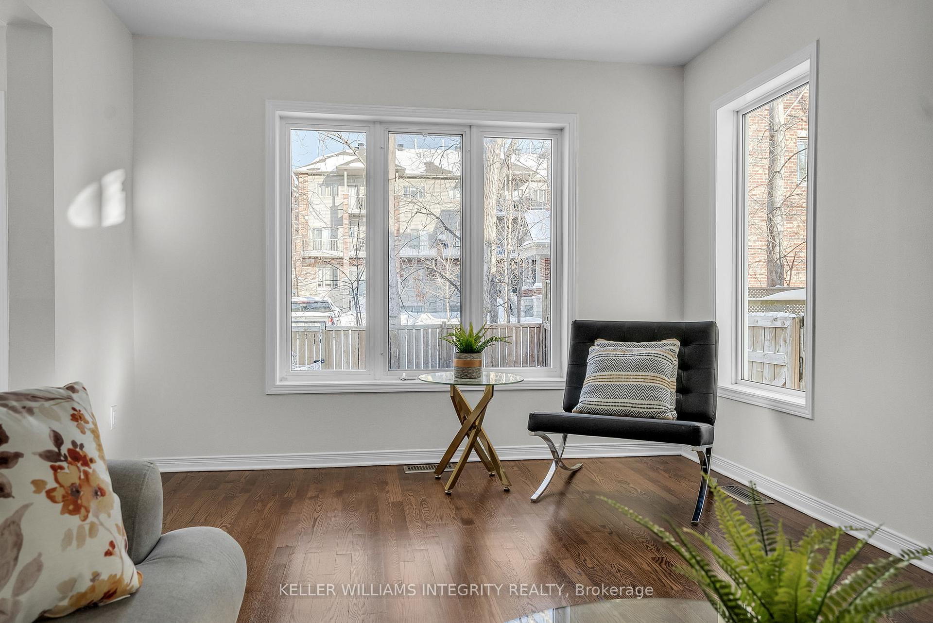 Photo 9 of 53 Carwood Circle, Ottawa, Carson Meadows — HOMEH