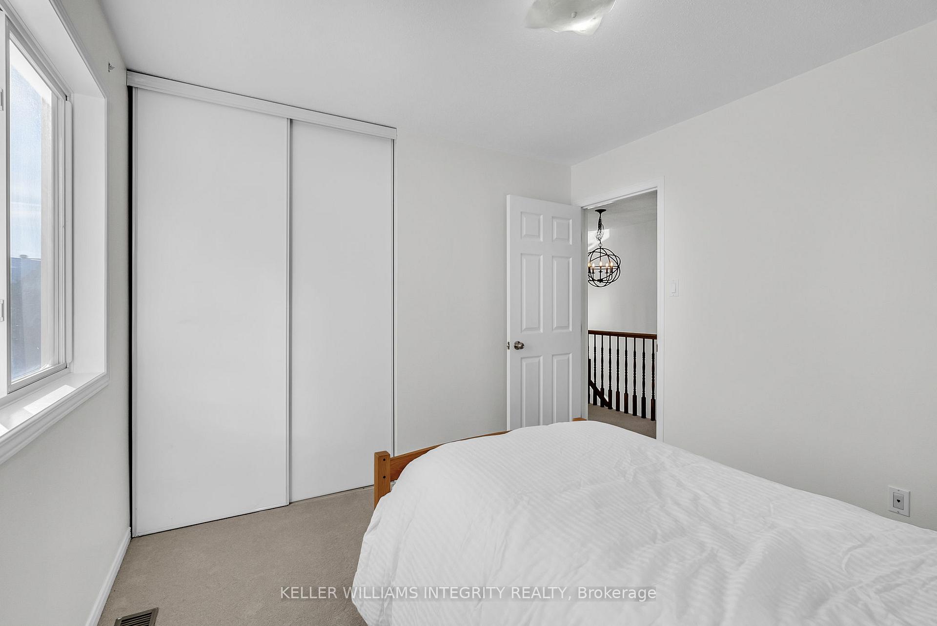 Photo 22 of 53 Carwood Circle, Ottawa, Carson Meadows — HOMEH