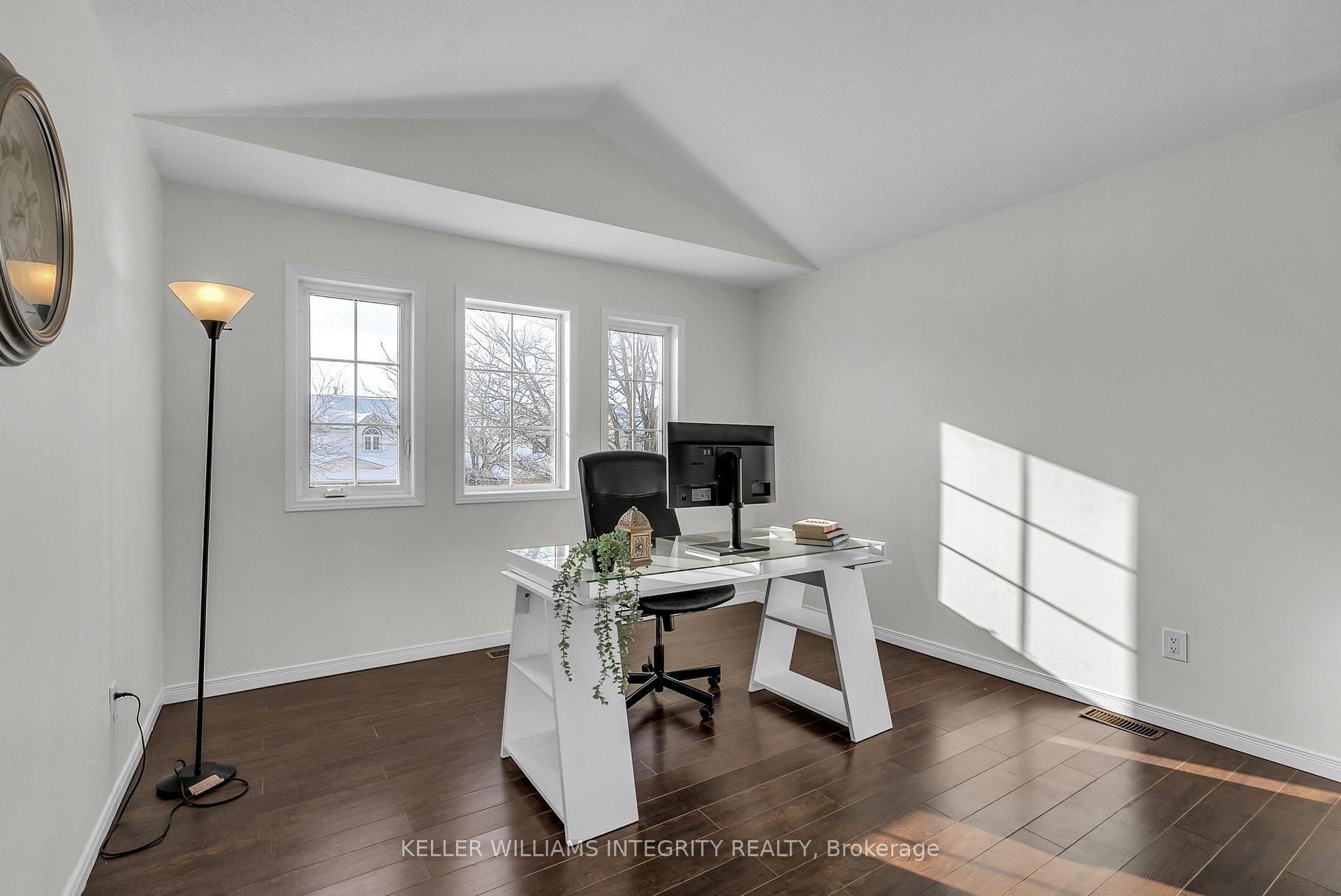 Photo 31 of 53 Carwood Circle, Ottawa, Carson Meadows — HOMEH