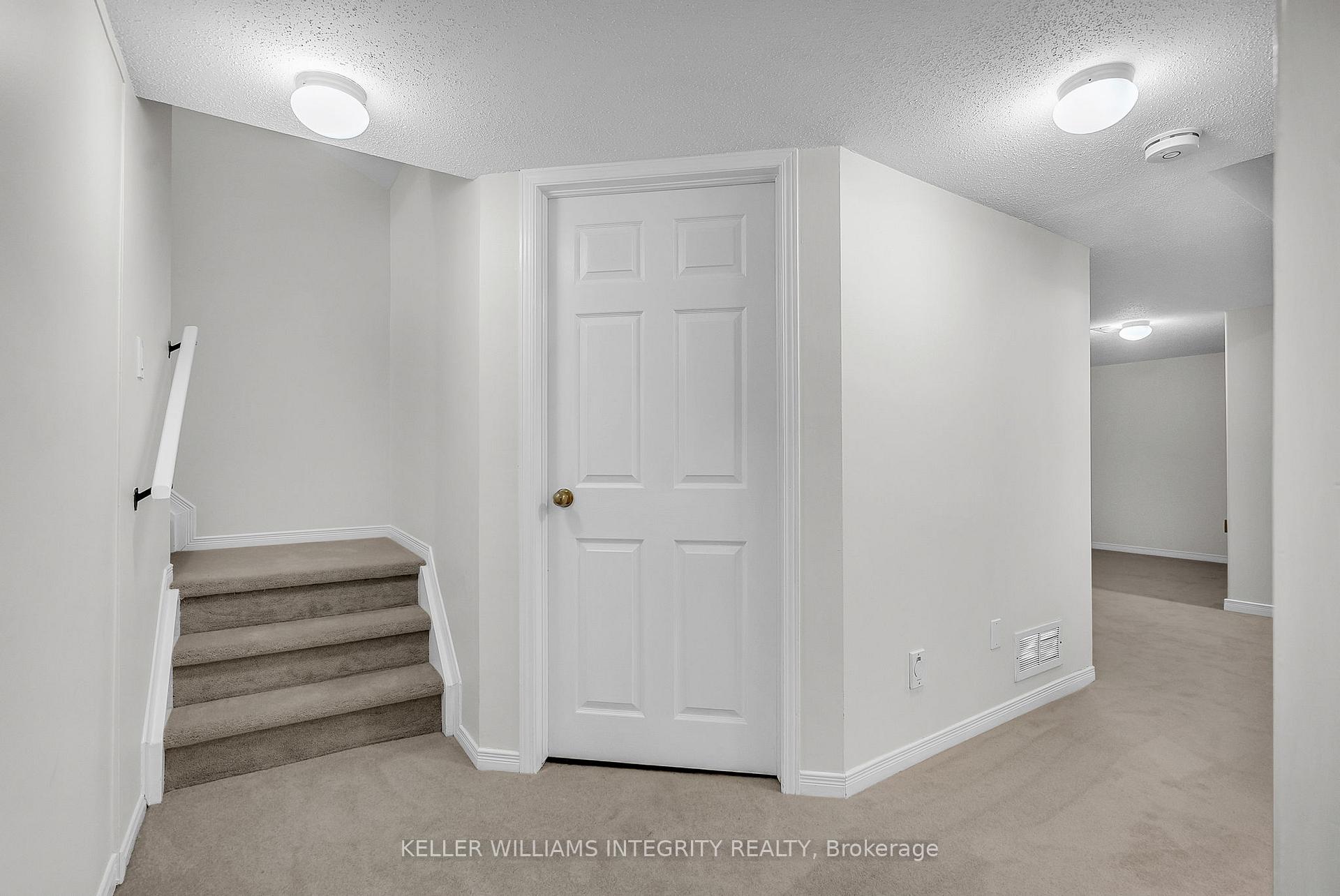 Photo 33 of 53 Carwood Circle, Ottawa, Carson Meadows — HOMEH