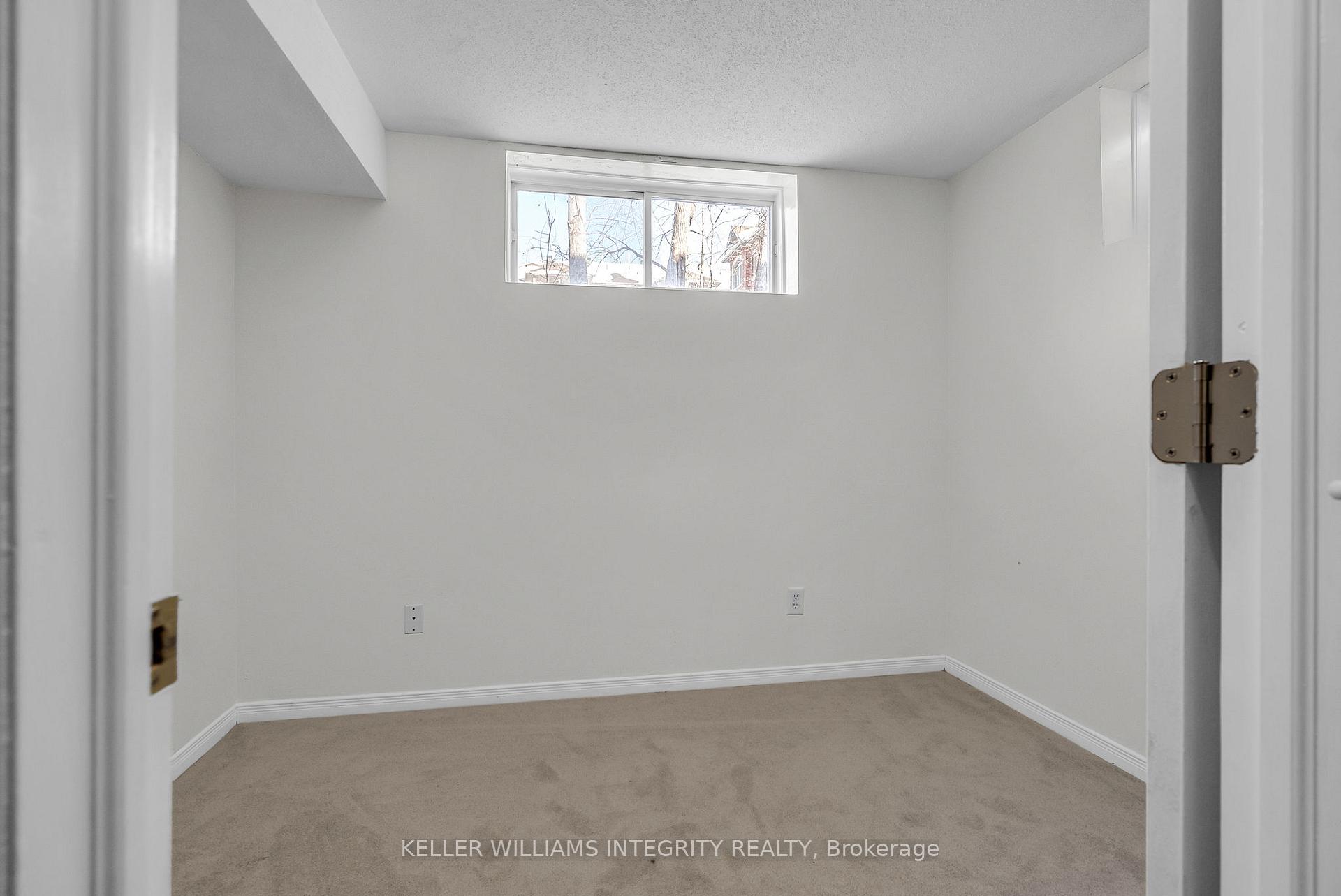 Photo 39 of 53 Carwood Circle, Ottawa, Carson Meadows — HOMEH