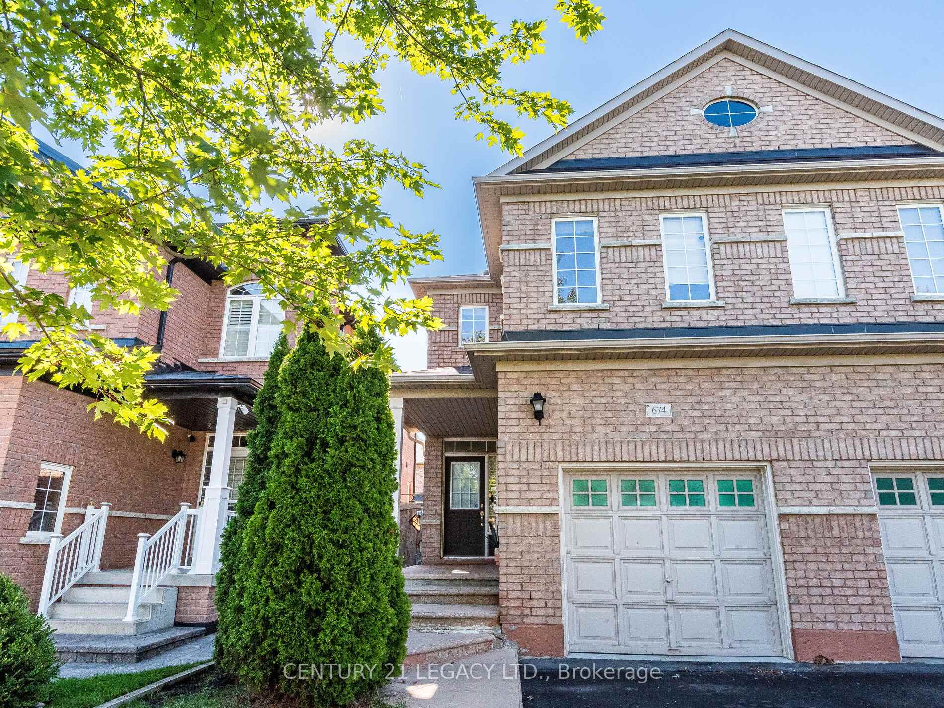 Photo 1 of 674 Coach Drive SE, Mississauga, Hurontario — HOMEH