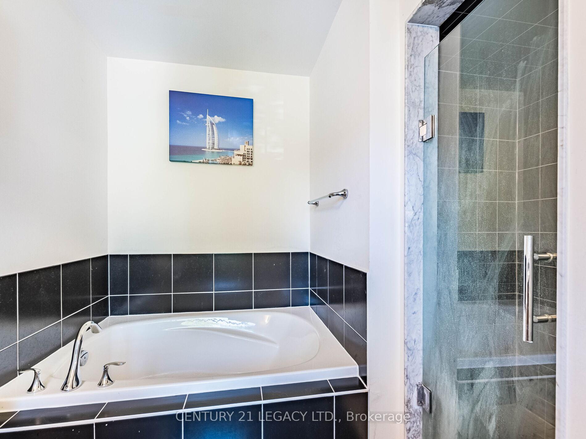 Photo 31 of 674 Coach Drive SE, Mississauga, Hurontario — HOMEH