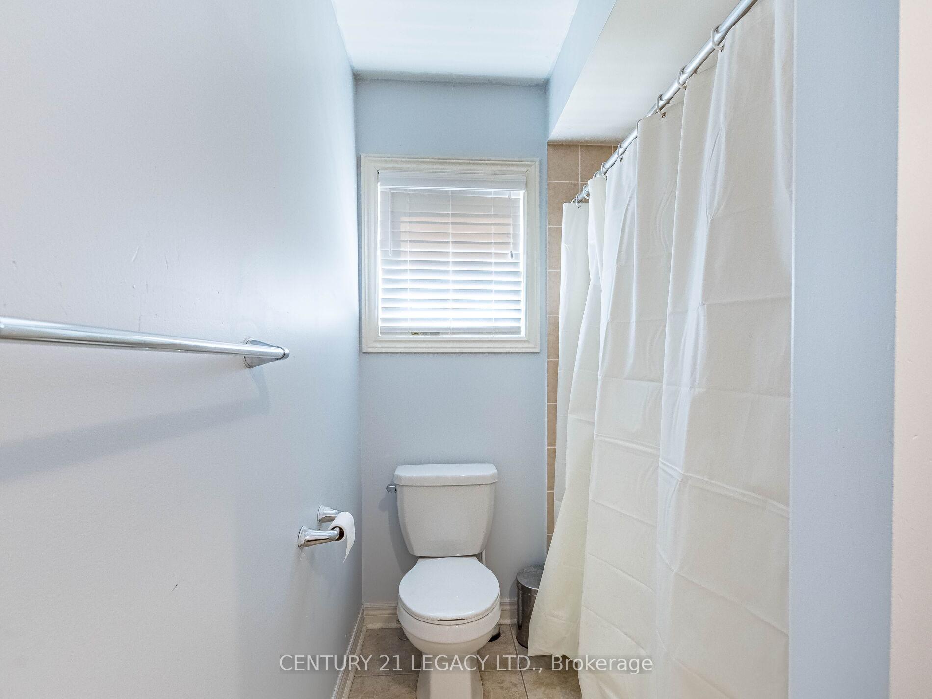 Photo 45 of 674 Coach Drive SE, Mississauga, Hurontario — HOMEH
