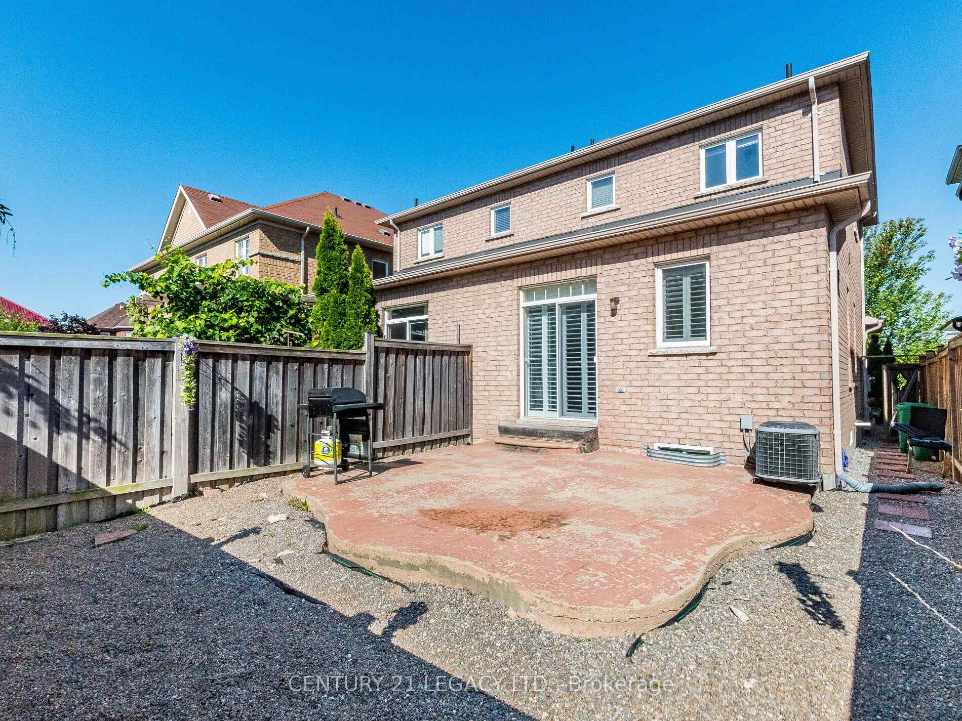 Photo 48 of 674 Coach Drive SE, Mississauga, Hurontario — HOMEH