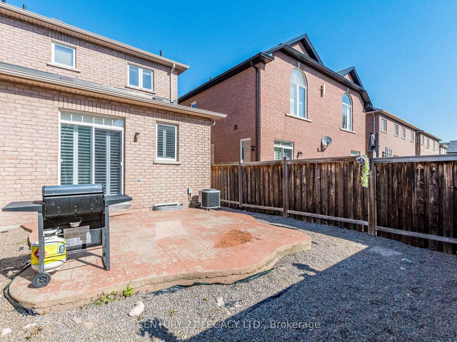Photo 49 of 674 Coach Drive SE, Mississauga, Hurontario — HOMEH