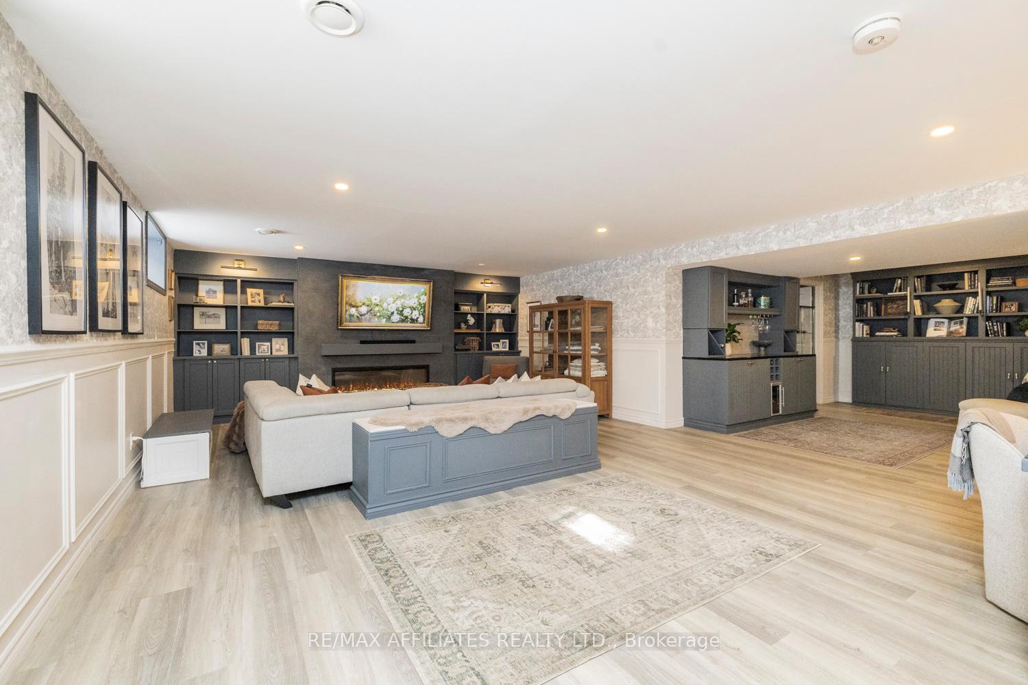 Photo 38 of 19 Senators Gate Drive, Perth — HOMEH