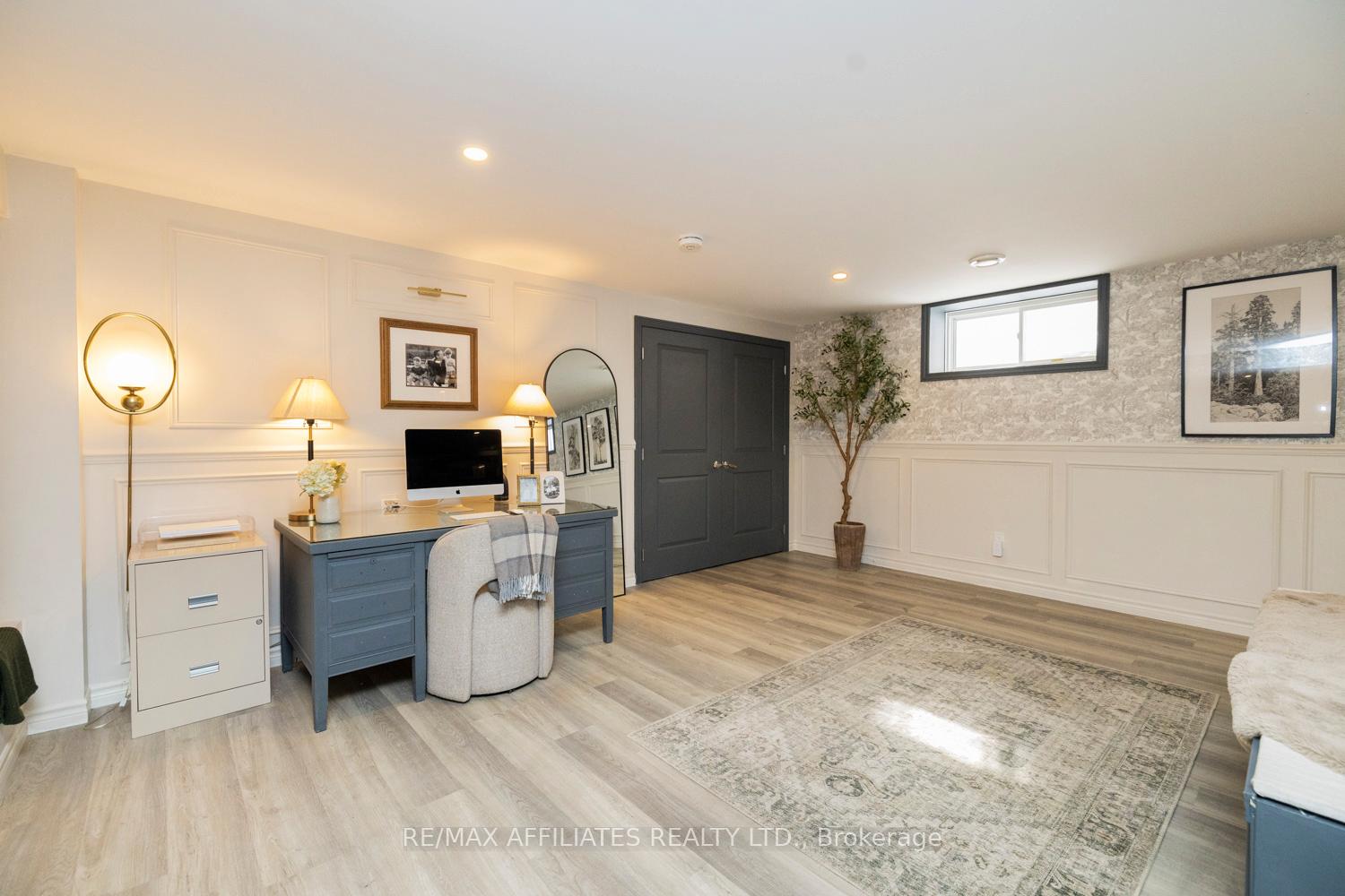 Photo 39 of 19 Senators Gate Drive, Perth — HOMEH