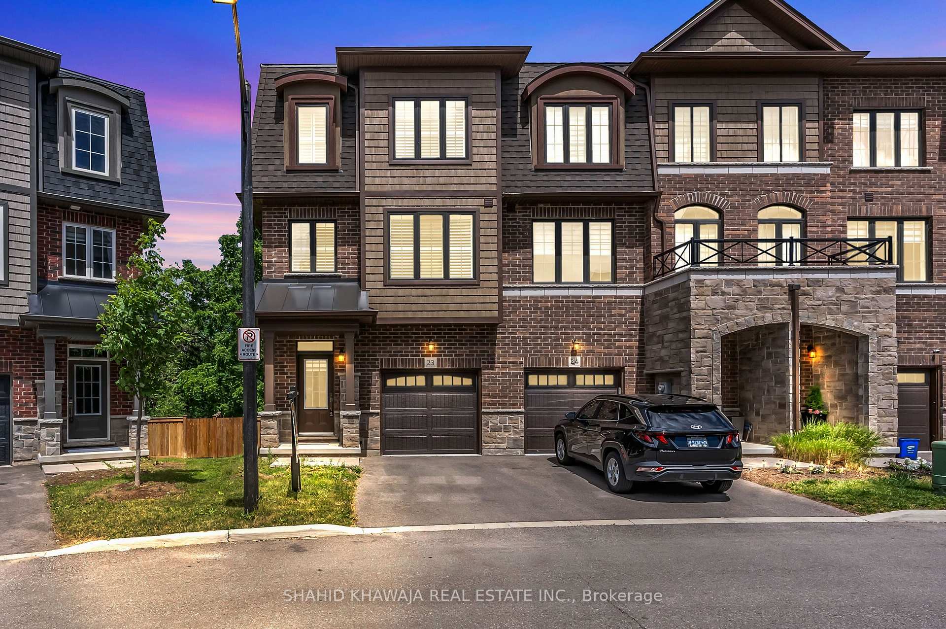 Front of Unit Unit 23, 445 Ontario Street S