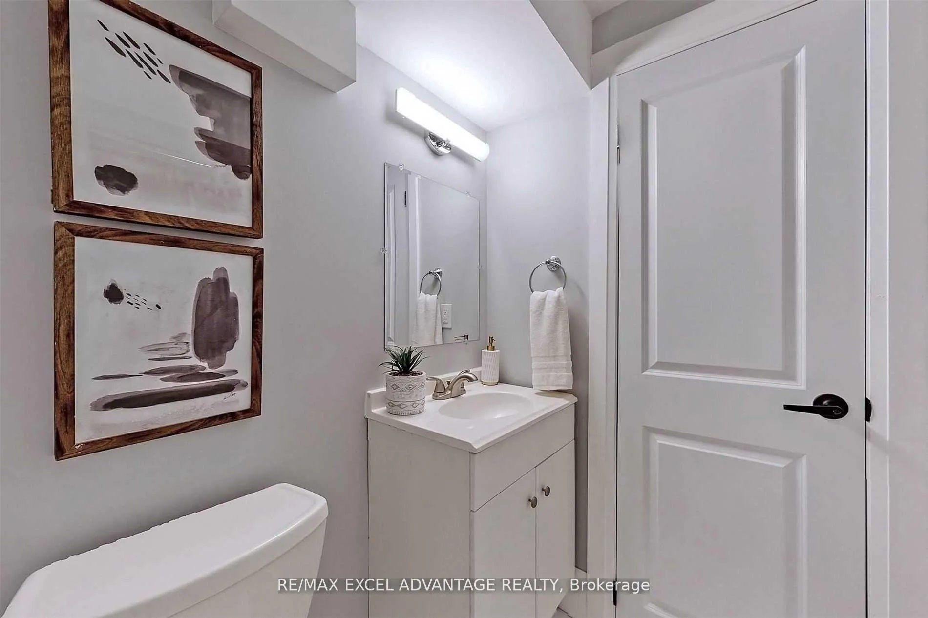 Photo 9 of Unit Lower, 418 Nipigon Street, Oshawa, McLaughlin — HOMEH