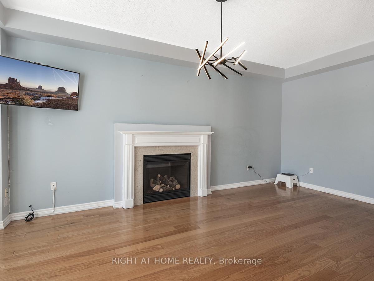 Photo 4 of 21 Clayson Street, Markham, Cornell — HOMEH