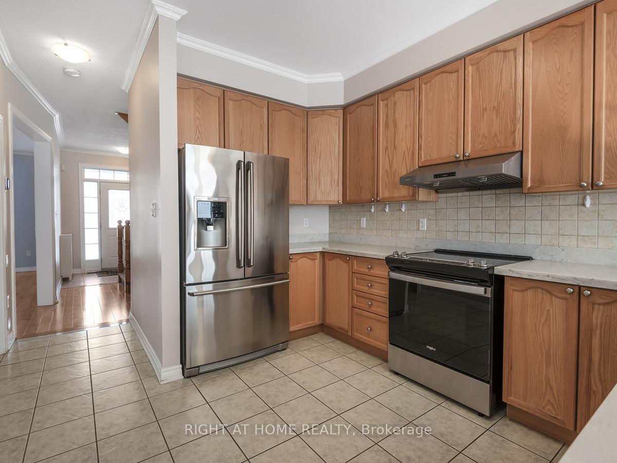 Photo 9 of 21 Clayson Street, Markham, Cornell — HOMEH