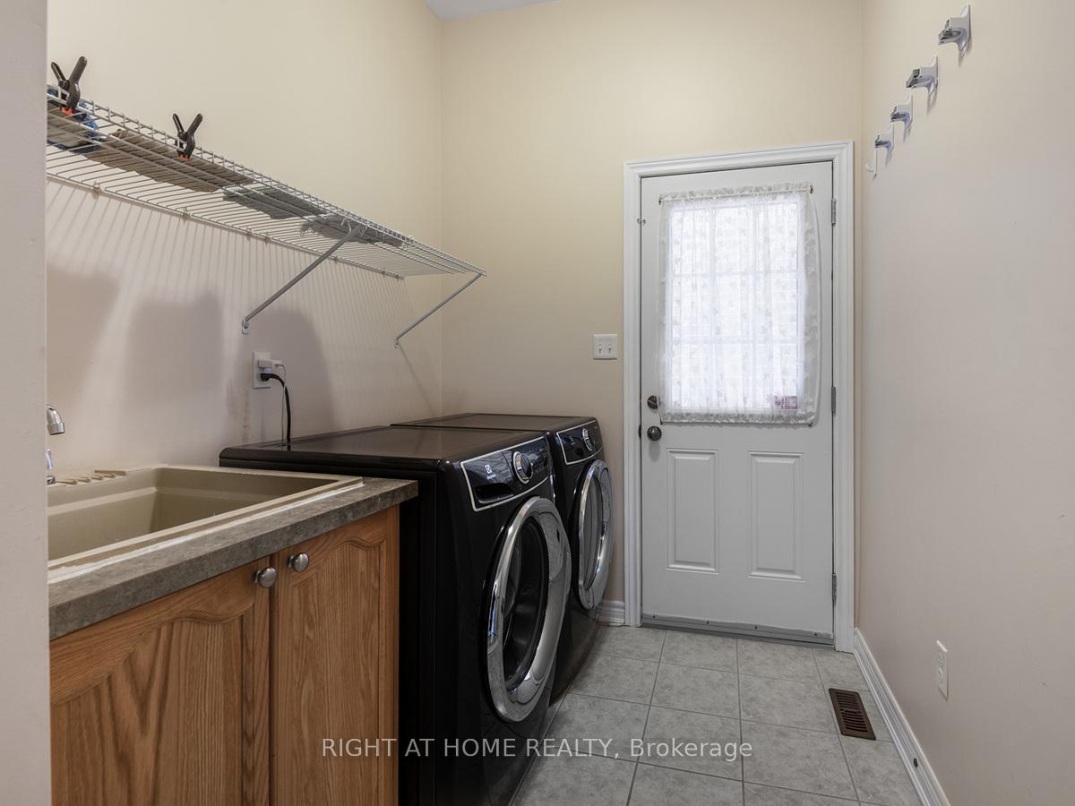 Photo 12 of 21 Clayson Street, Markham, Cornell — HOMEH