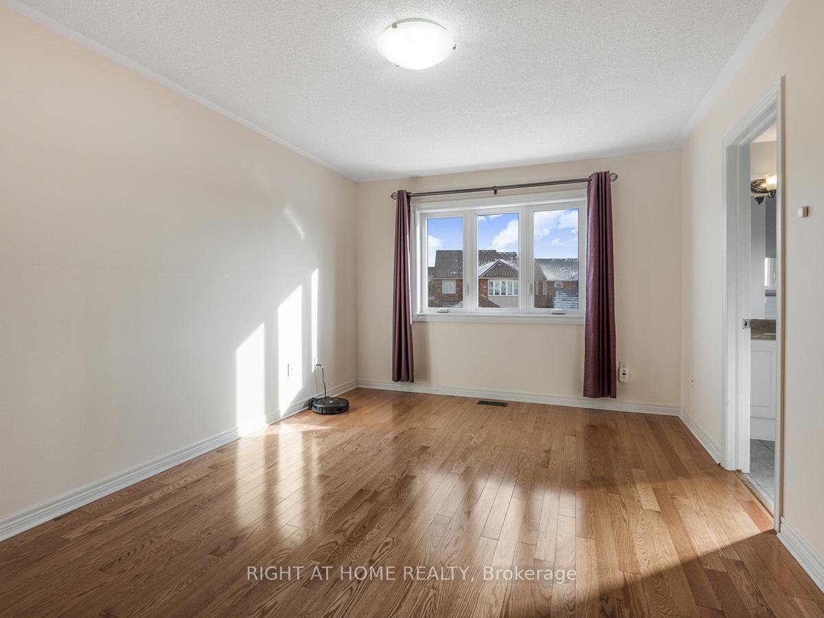 Photo 14 of 21 Clayson Street, Markham, Cornell — HOMEH