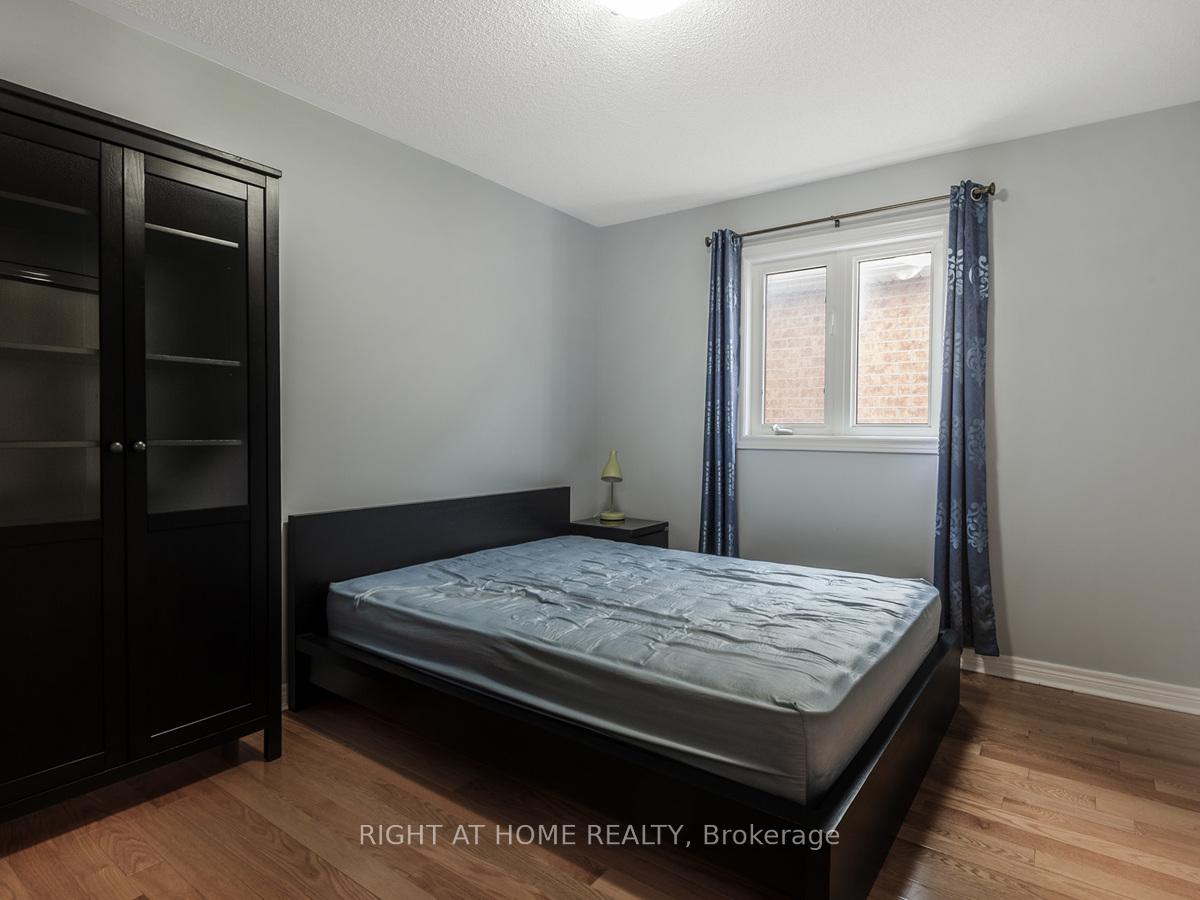 Photo 17 of 21 Clayson Street, Markham, Cornell — HOMEH