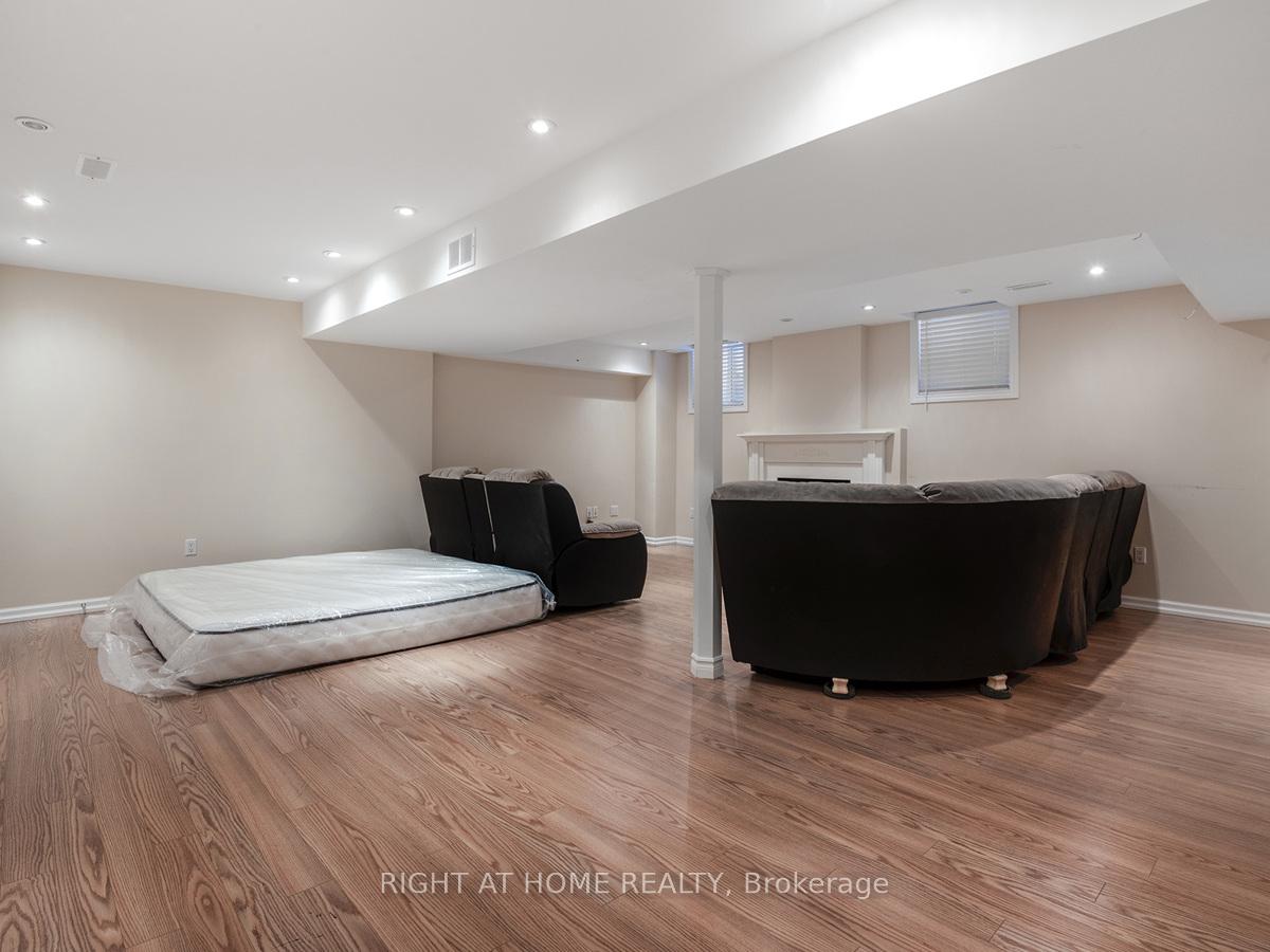 Photo 21 of 21 Clayson Street, Markham, Cornell — HOMEH