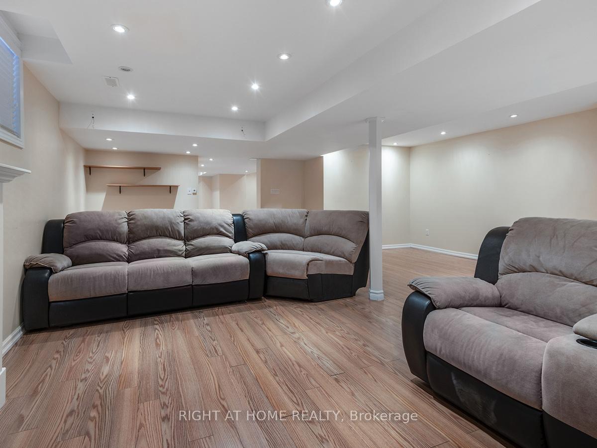 Photo 23 of 21 Clayson Street, Markham, Cornell — HOMEH