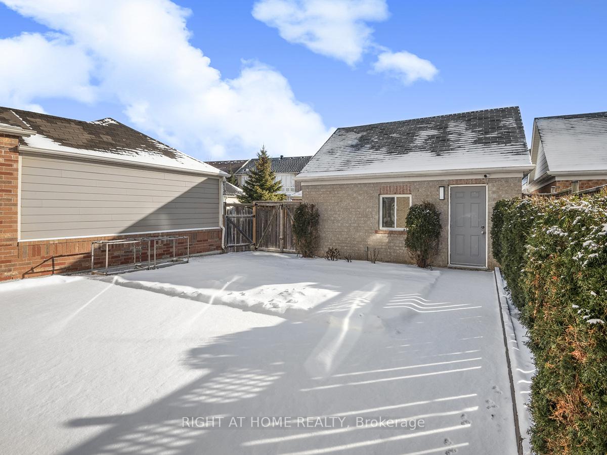 Photo 26 of 21 Clayson Street, Markham, Cornell — HOMEH