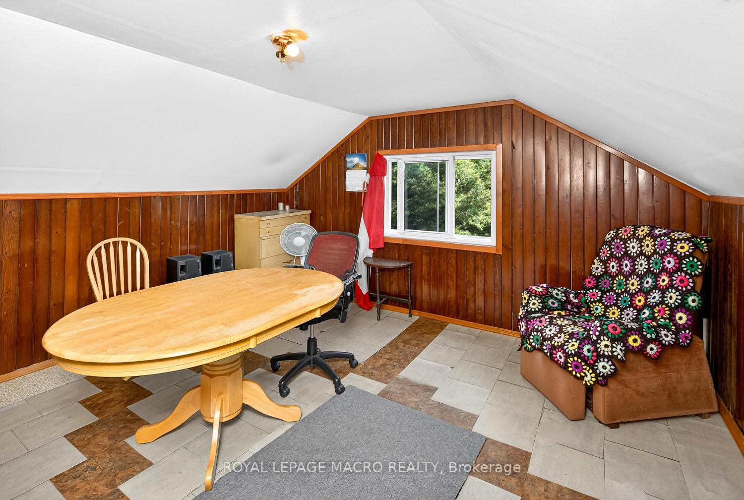 Photo 19 of 1938 Effingham Street, Pelham, North Pelham — HOMEH