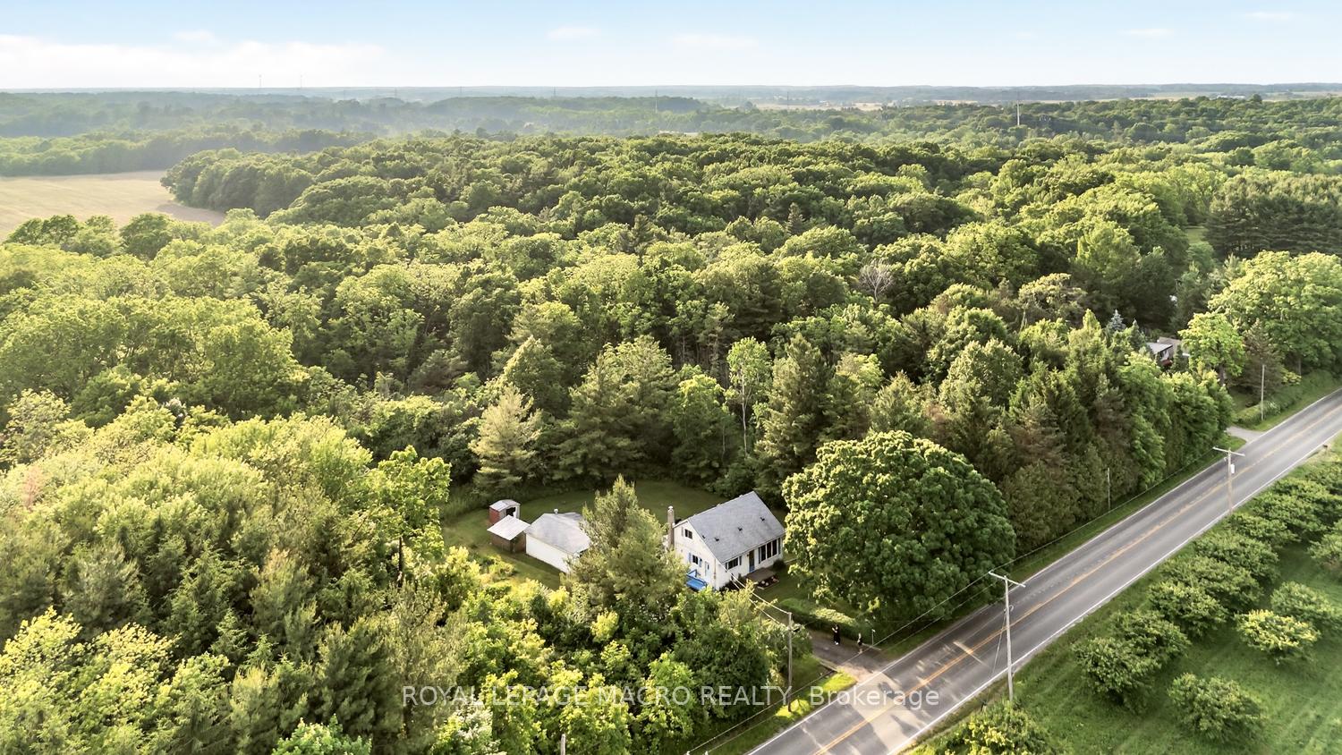 Photo 31 of 1938 Effingham Street, Pelham, North Pelham — HOMEH