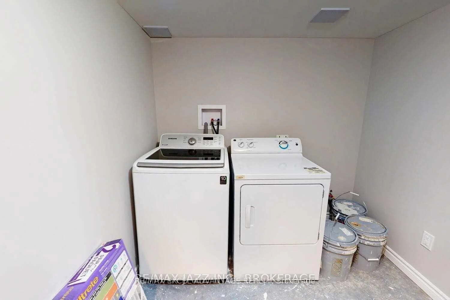 Photo 10 of Unit Lower, 346 Highgate Avenue, Oshawa, Centennial — HOMEH