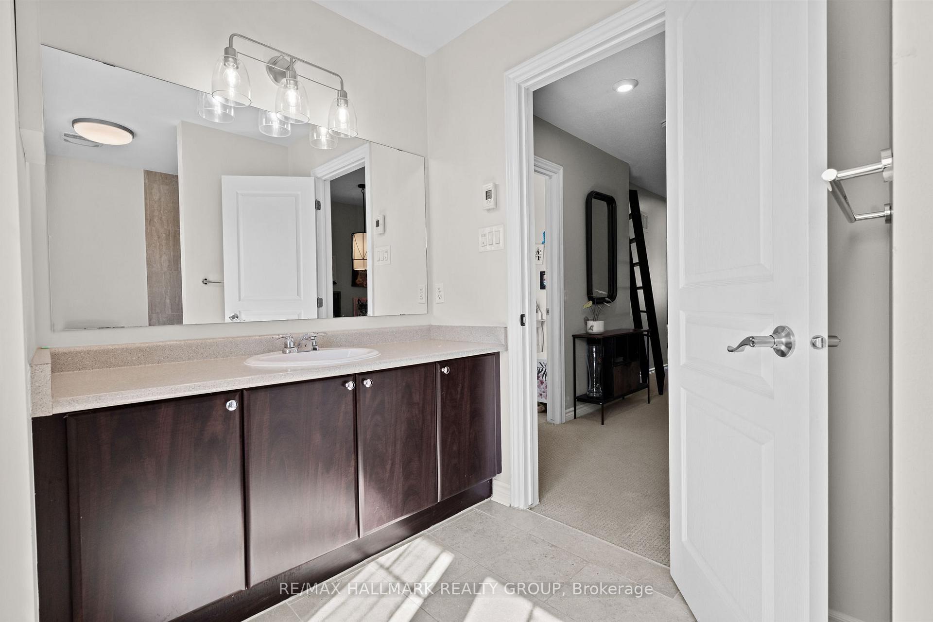 Photo 15 of 115 Sunshine Crescent, Ottawa, Notting Hill/Summerside — HOMEH
