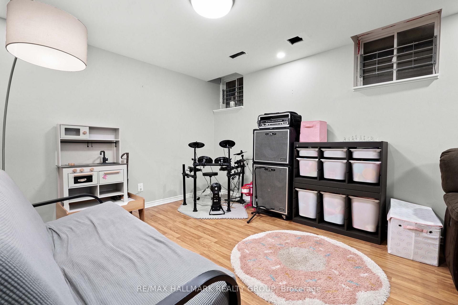 Photo 29 of 115 Sunshine Crescent, Ottawa, Notting Hill/Summerside — HOMEH