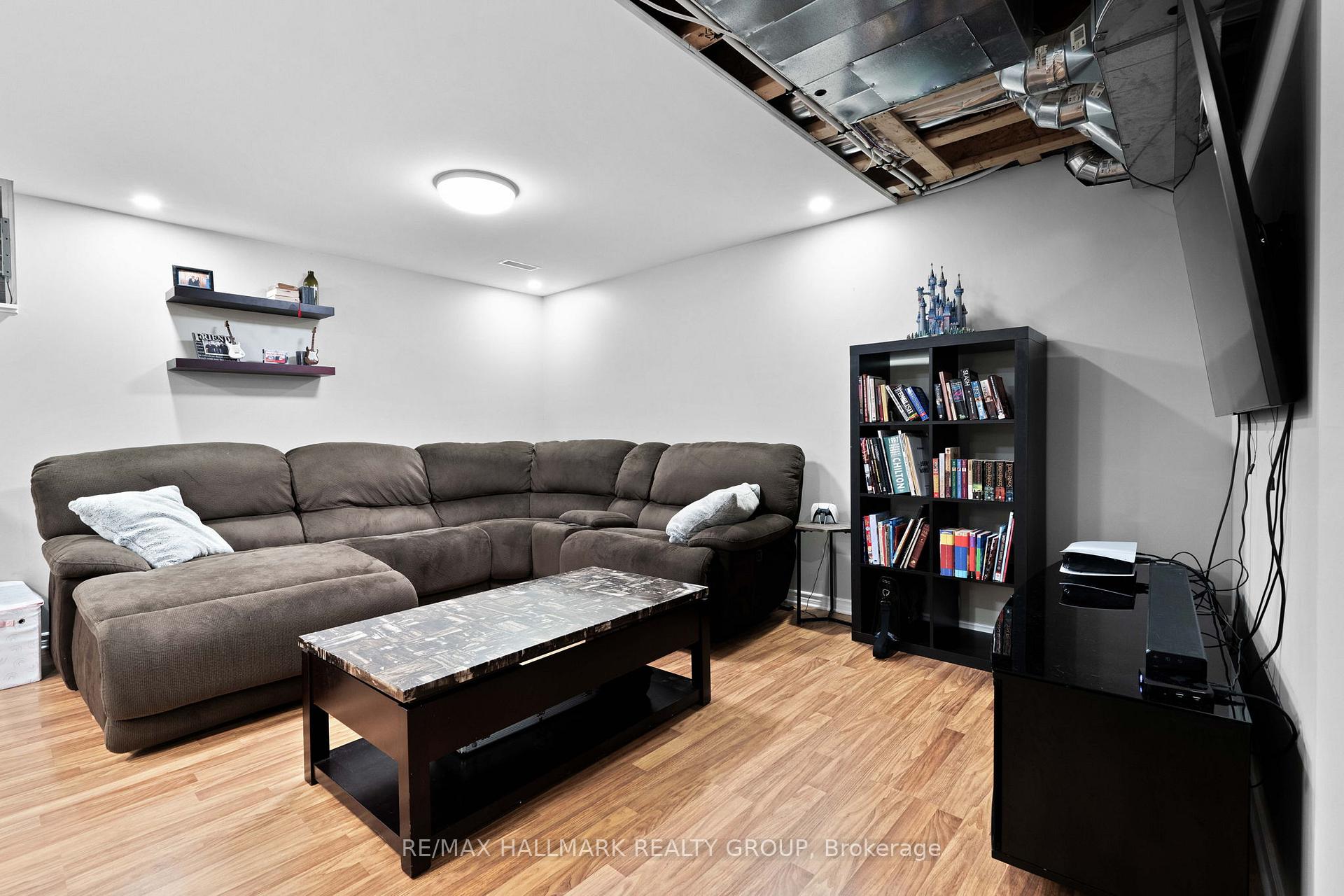 Photo 30 of 115 Sunshine Crescent, Ottawa, Notting Hill/Summerside — HOMEH