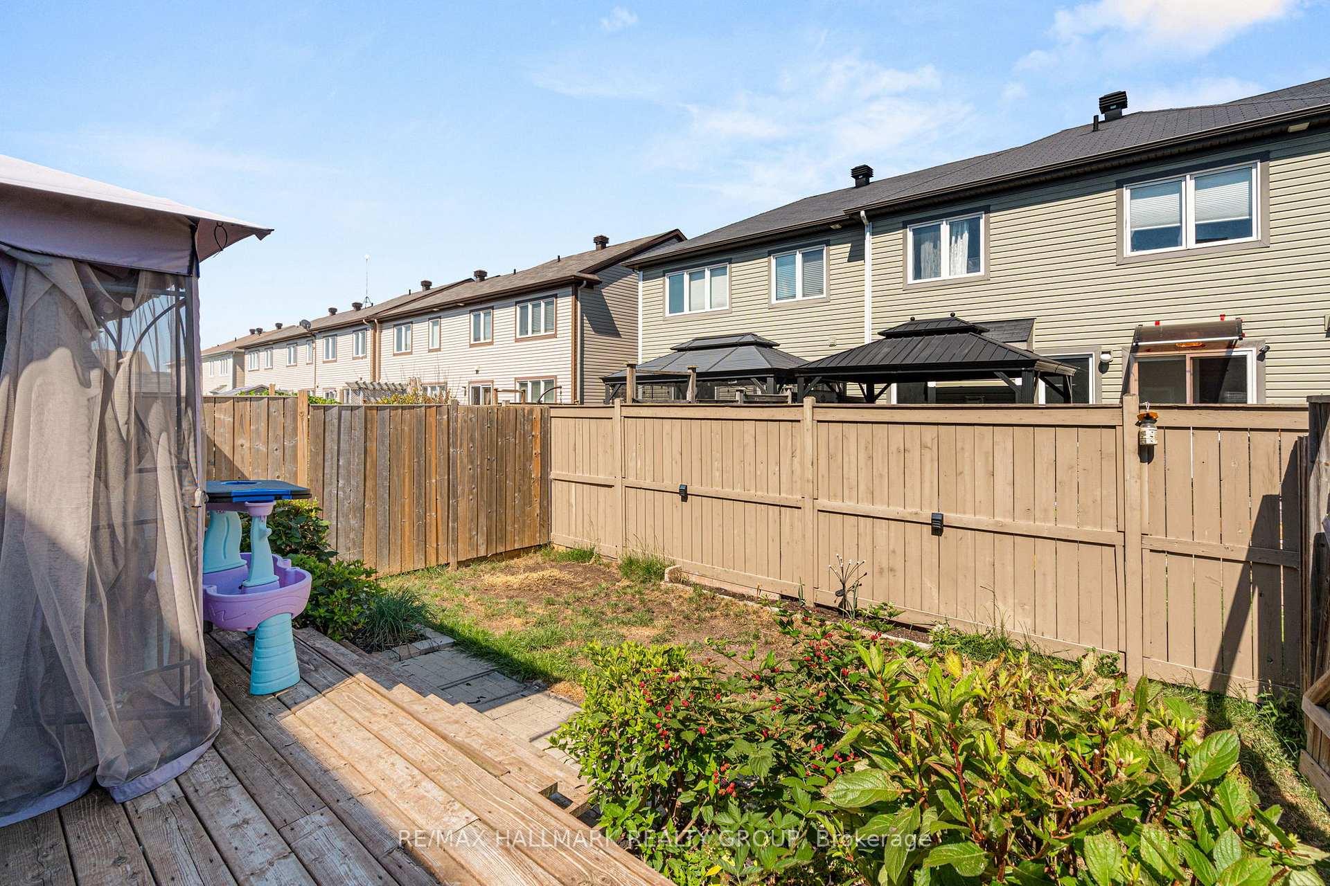 Photo 34 of 115 Sunshine Crescent, Ottawa, Notting Hill/Summerside — HOMEH