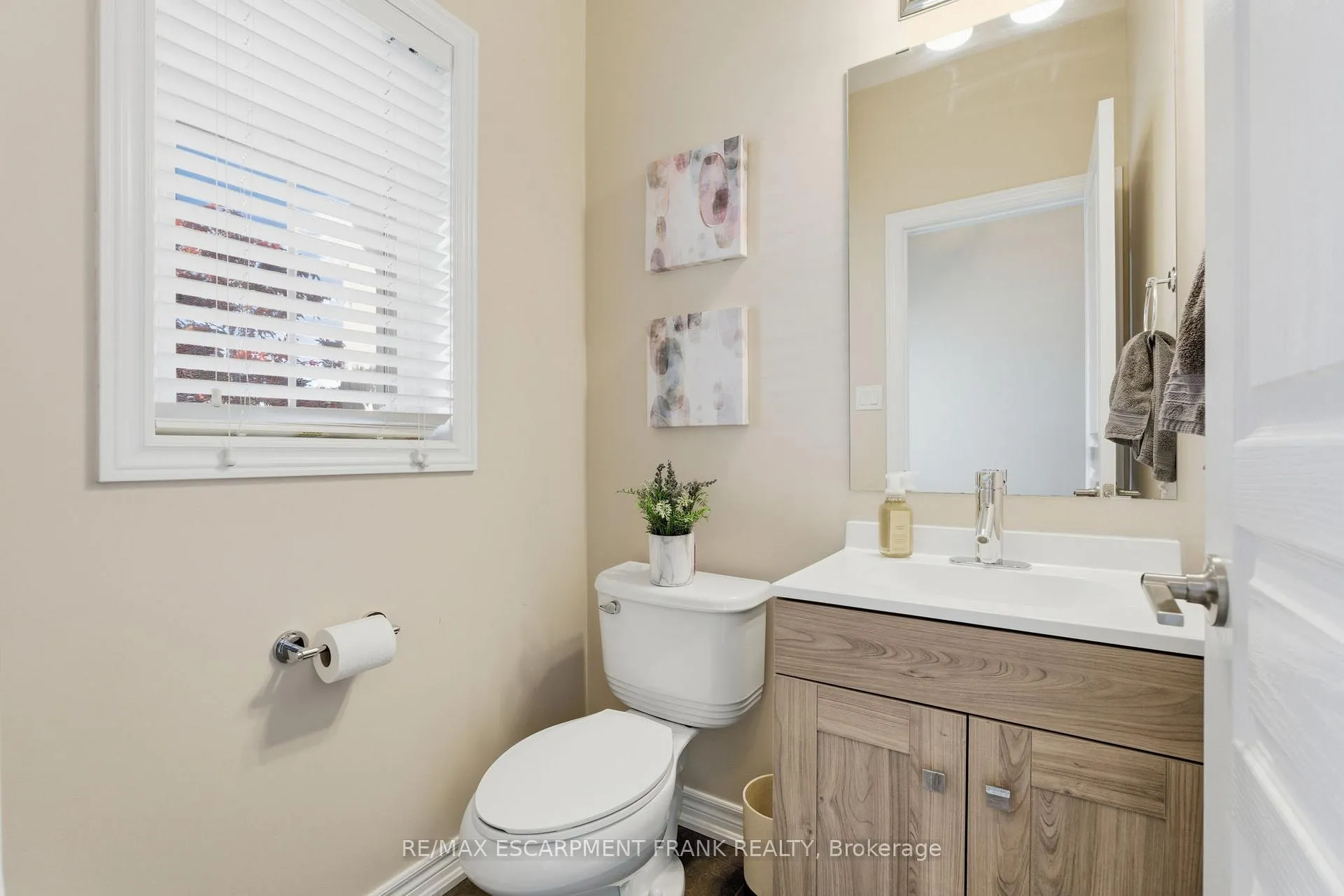 Photo 16 of Unit 85, 541 Winston Road, Grimsby, Grimsby Beach — HOMEH