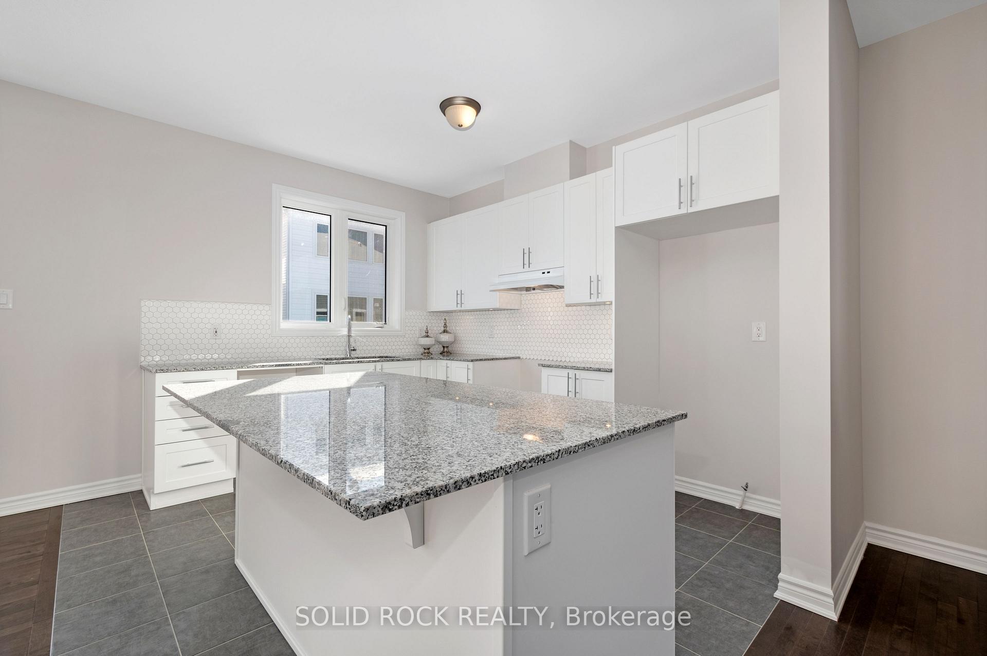 Photo 8 of 930 Lesage Way S, Ottawa, Chapel Hill South - Orleans Village — HOMEH