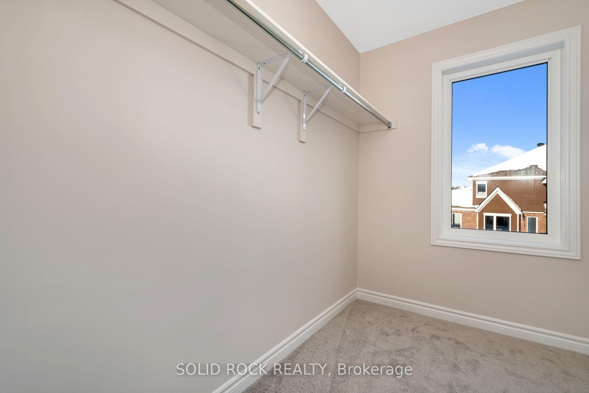 Photo 12 of 930 Lesage Way S, Ottawa, Chapel Hill South - Orleans Village — HOMEH
