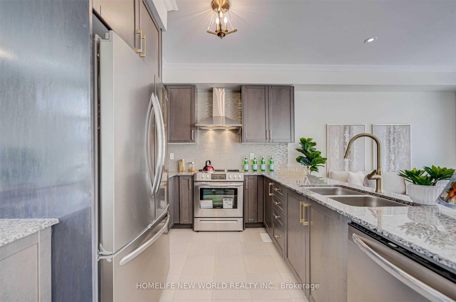 Photo 23 of 2 Mcclary's Way, Markham, Unionville — HOMEH