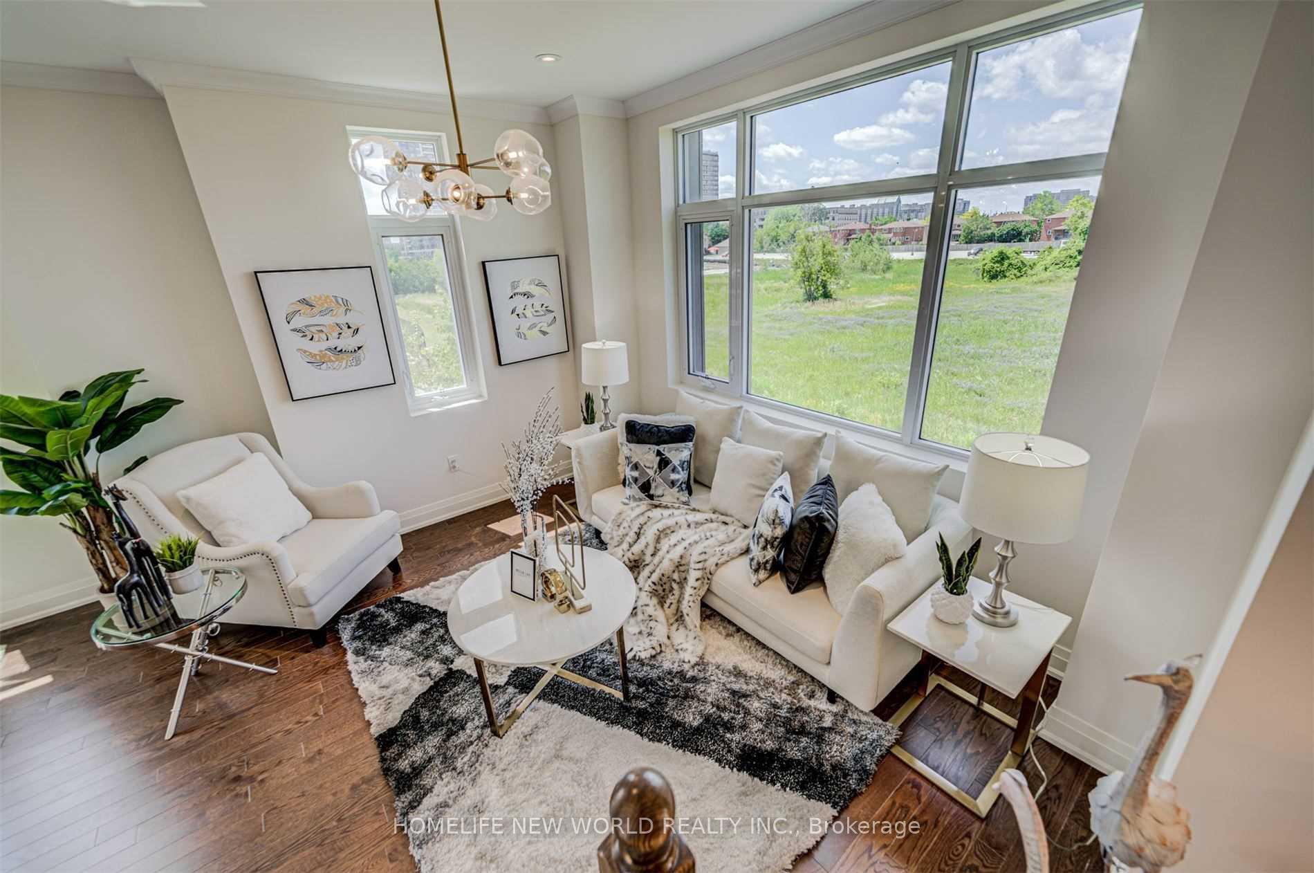 Photo 25 of 2 Mcclary's Way, Markham, Unionville — HOMEH