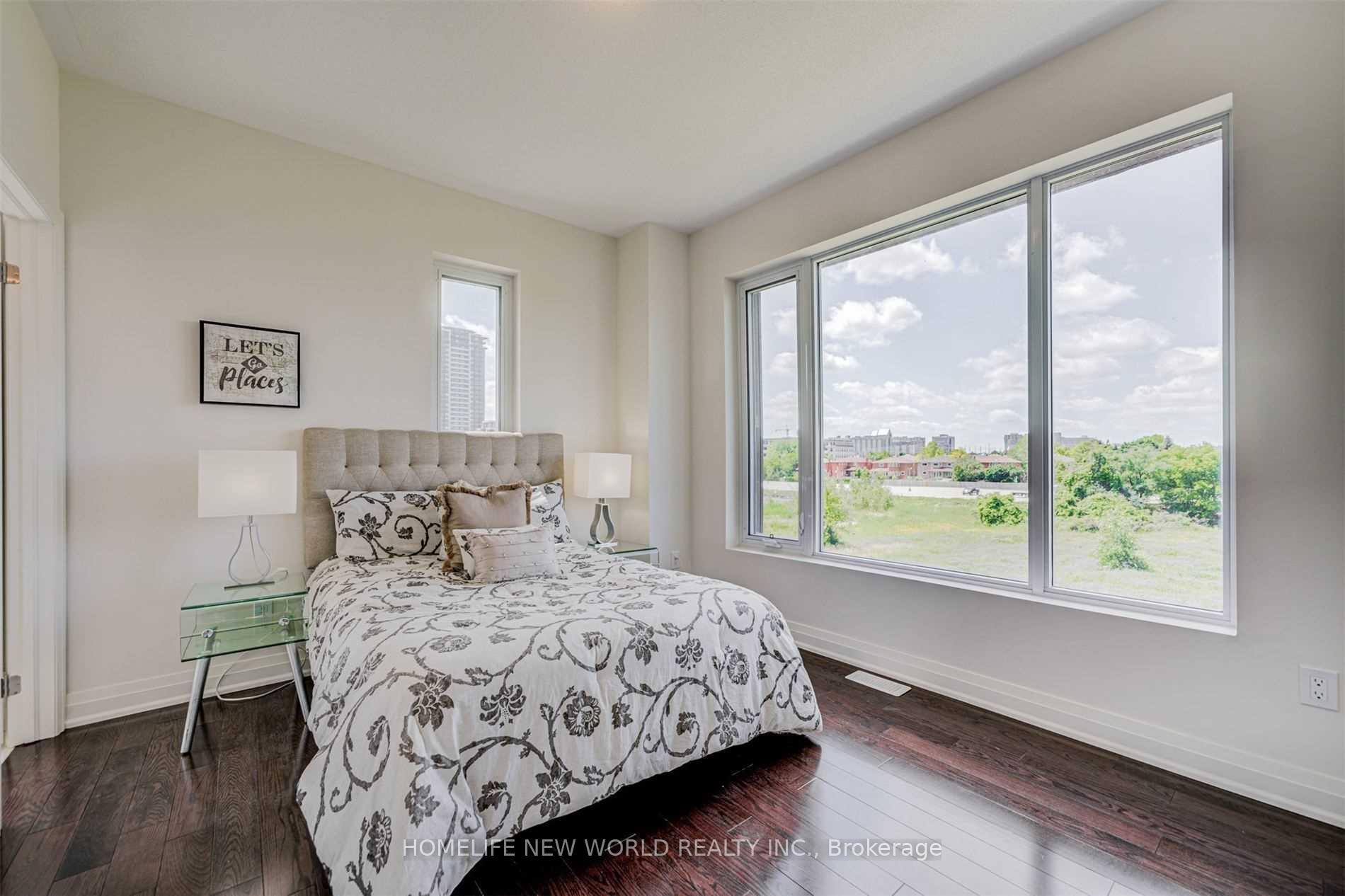 Photo 33 of 2 Mcclary's Way, Markham, Unionville — HOMEH