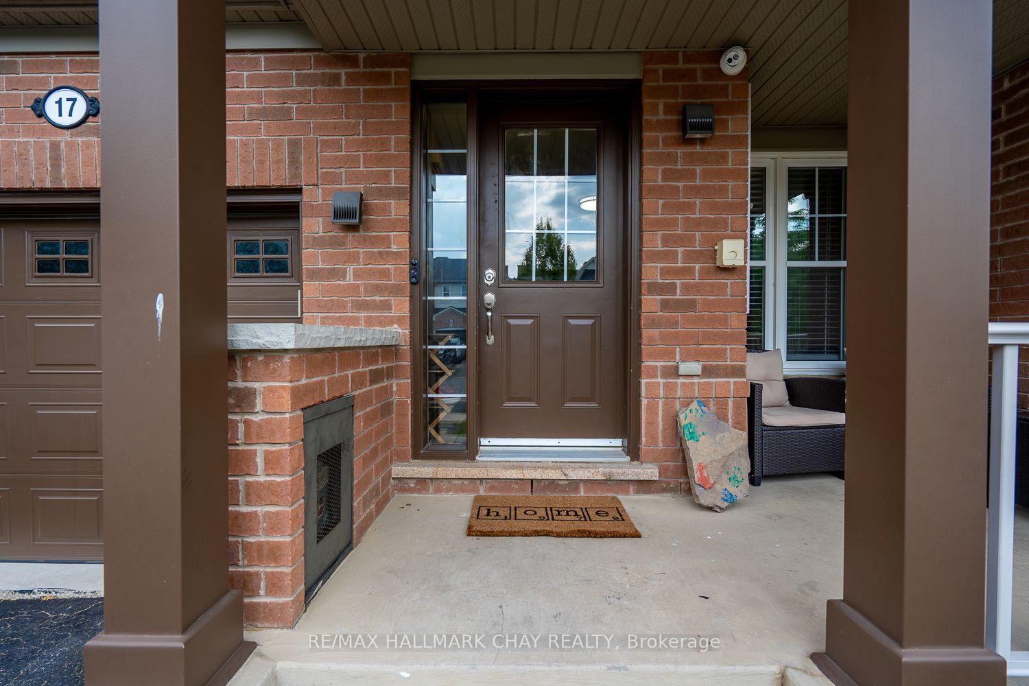 Photo 3 of 17 Riley Road, New Tecumseth, Alliston — HOMEH