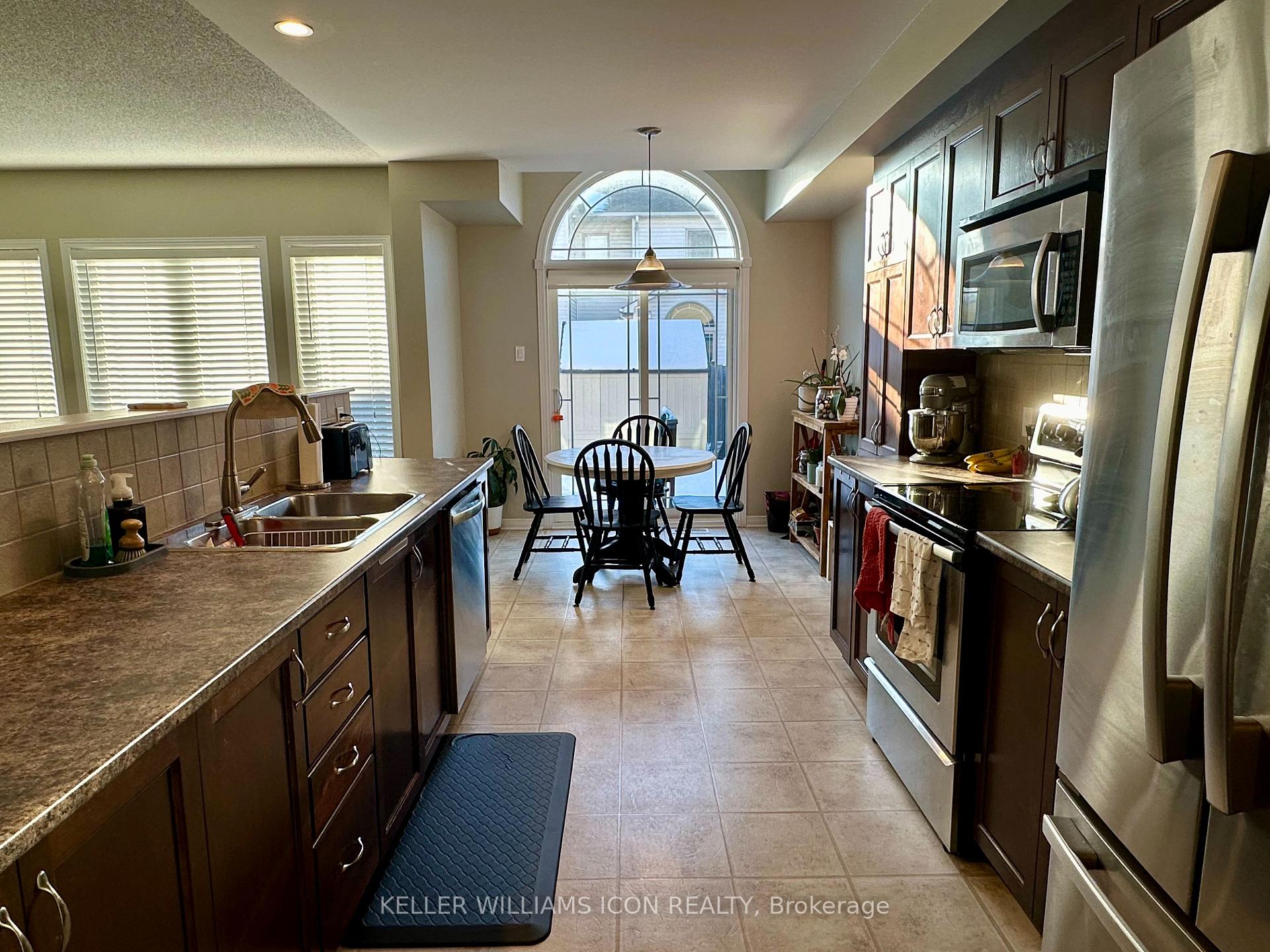 Photo 7 of 419 June Court, Ottawa, Mer Bleue/Bradley Estates/Anderson Park — HOMEH